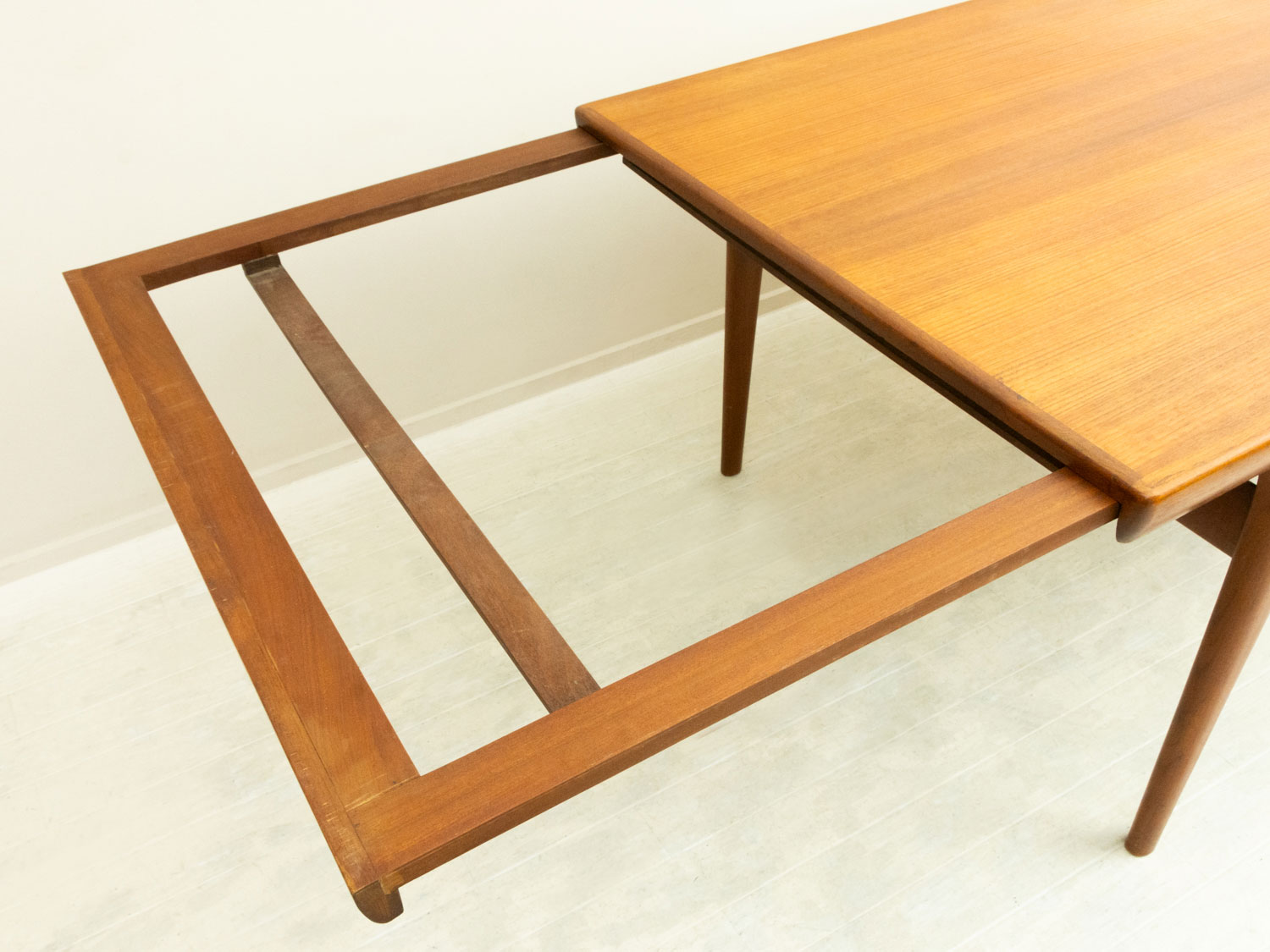 Ib Kofod Larsen (���֡����ե����ɡ��顼����)Dining Table �̲�������ơ����ơ��֥� | 1960ǯ�塦�������ࡦ�����˥󥰥ơ��֥�