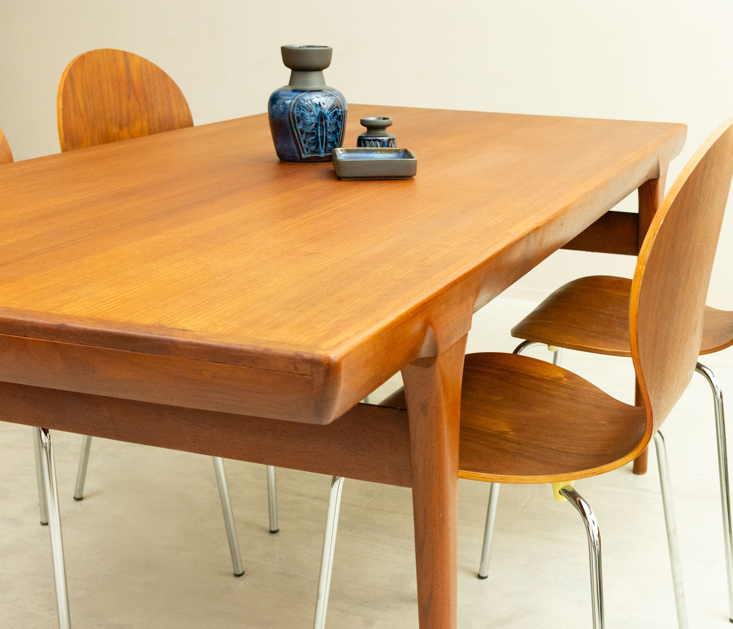 Ib Kofod Larsen (���֡����ե����ɡ��顼����)Dining Table �̲�������ơ����ơ��֥� | 1960ǯ�塦�������ࡦ�����˥󥰥ơ��֥�