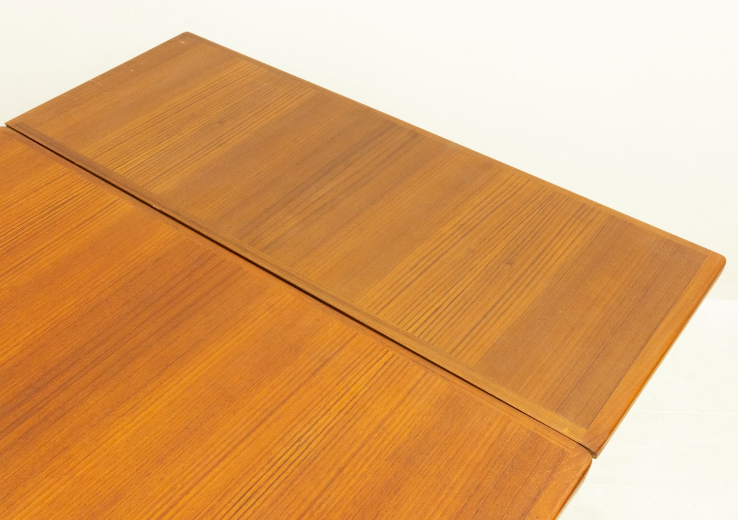 Ib Kofod Larsen (���֡����ե����ɡ��顼����)Dining Table �̲�������ơ����ơ��֥� | 1960ǯ�塦�������ࡦ�����˥󥰥ơ��֥�