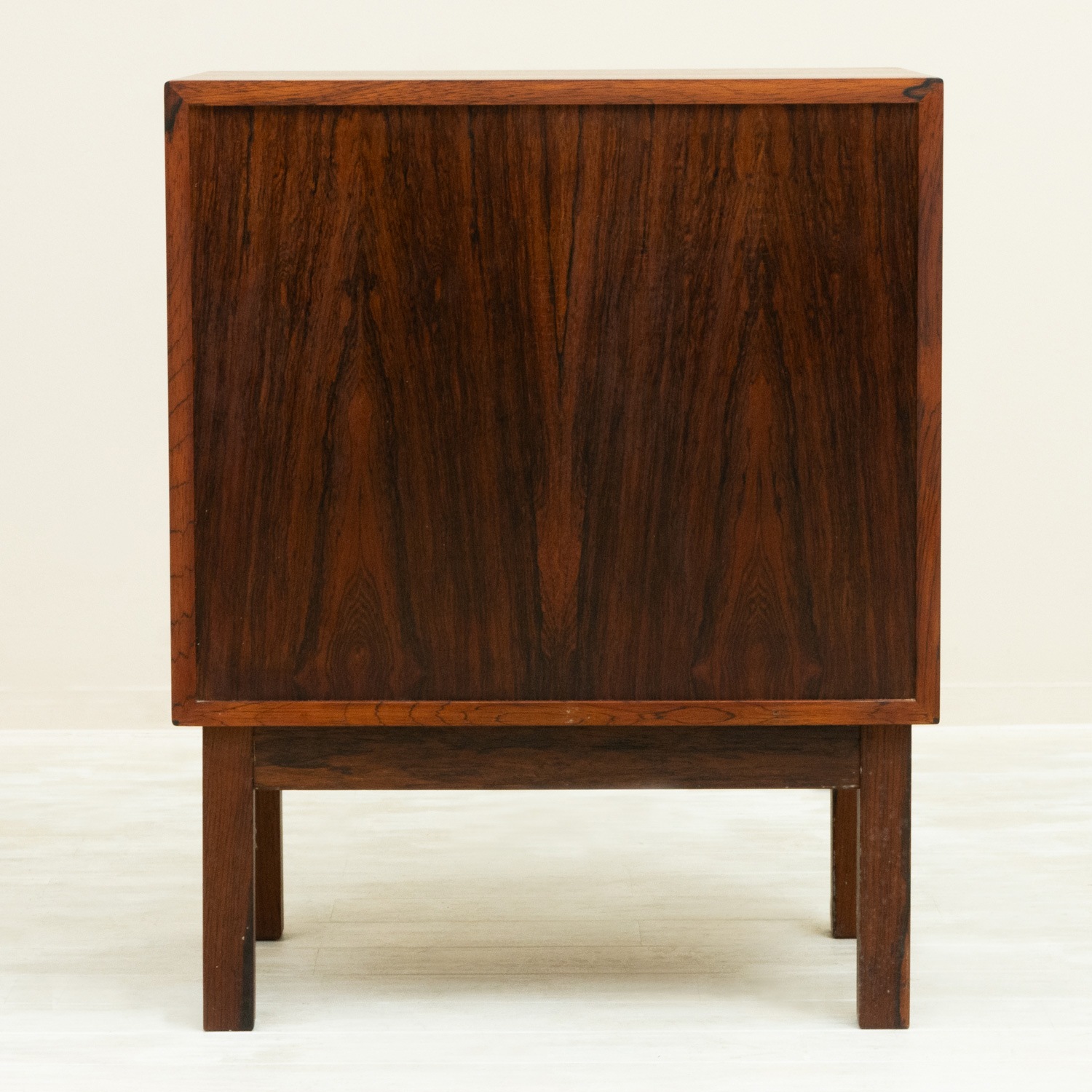 Small Chest by Johannes Andersen(��ϥͥ��������������)