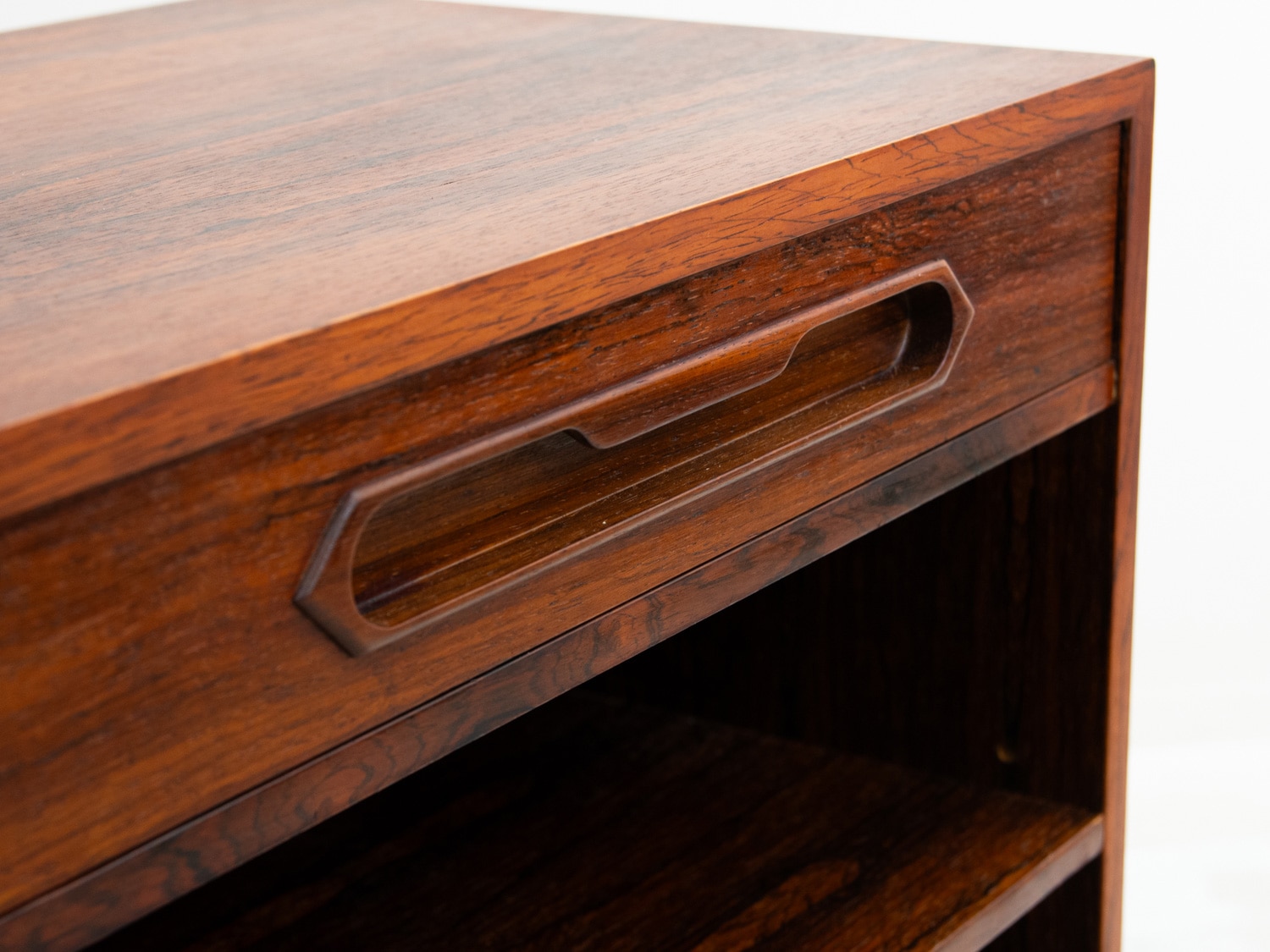 Small Chest by Johannes Andersen(��ϥͥ��������������)