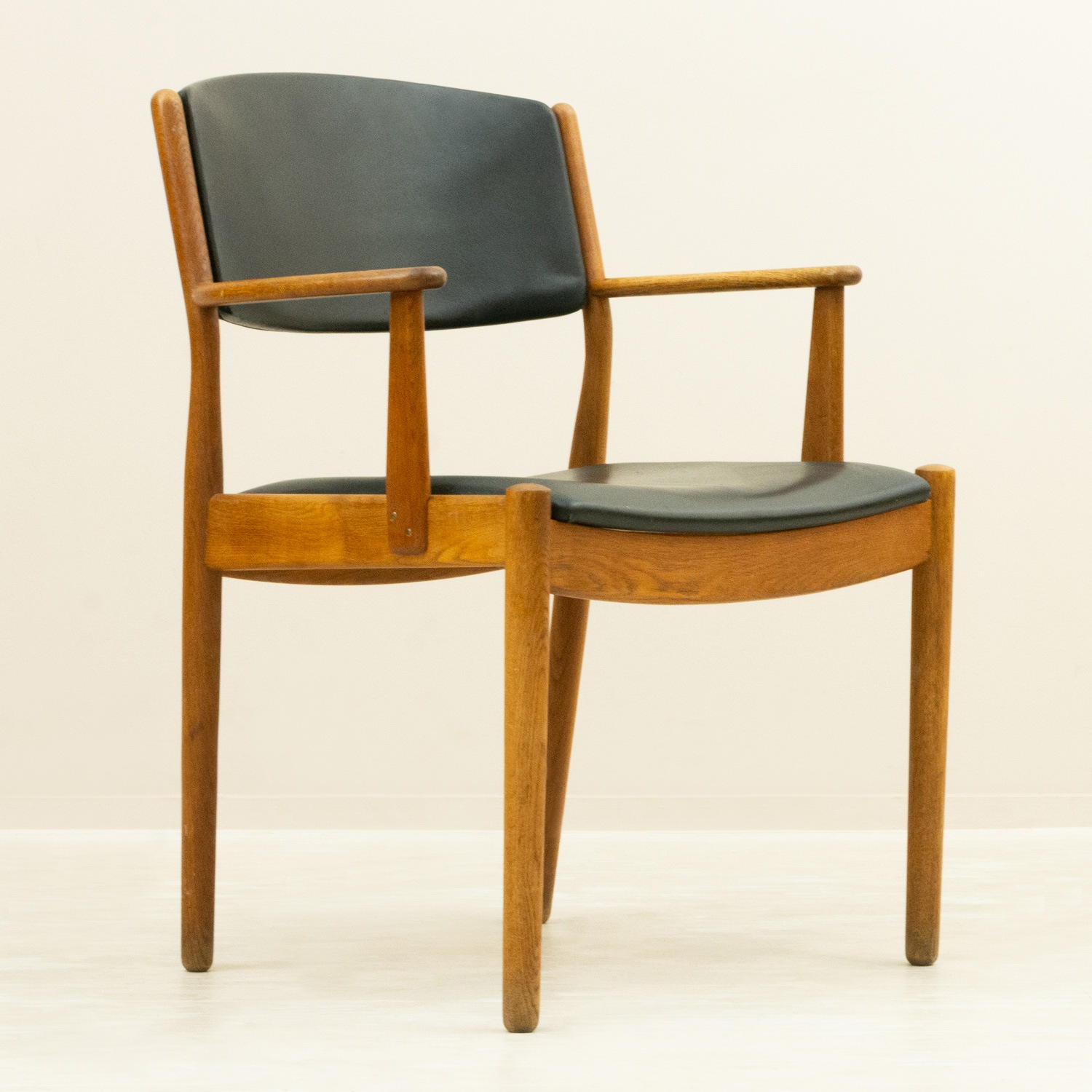 Poul M. Volther�ʥݡ��롦M�������륿����J62 �������������Arm Chair by Poul M. Volther for FDB M���bler�ʥǥ�ޡ��������̲�������ơ�����1960ǯ���