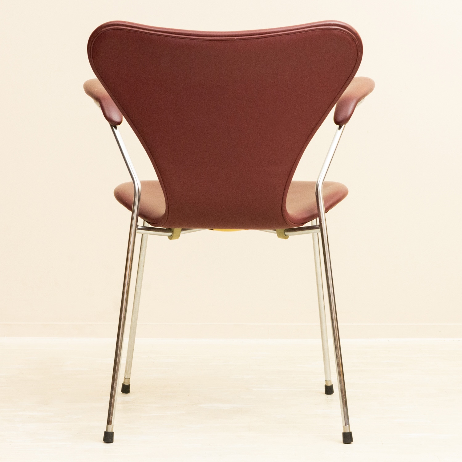 ����͡��䥳�֥��� ���֥�������ʥ������դ����쥶���ˡ�Arne Jacobsen Seven Chair with Arms��Fritz Hansen ������꡿�̲��ǥ������