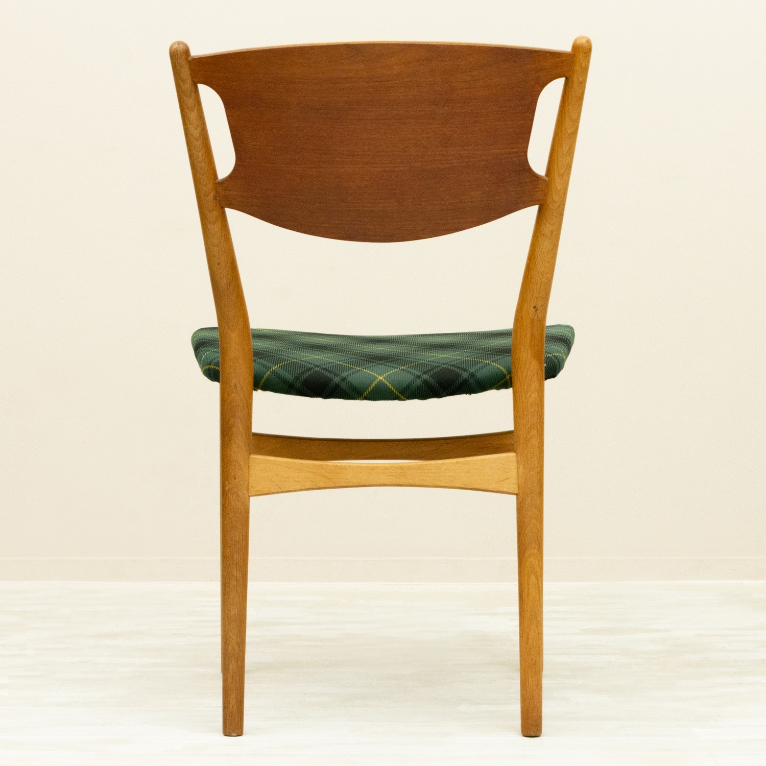 ��2�ӥ��åȡ�model 42A Dining Chair by Helge Sibast