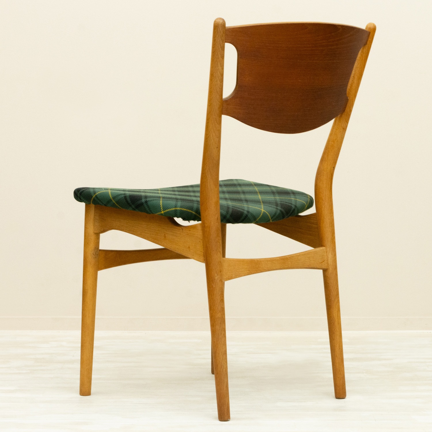 ��2�ӥ��åȡ�model 42A Dining Chair by Helge Sibast