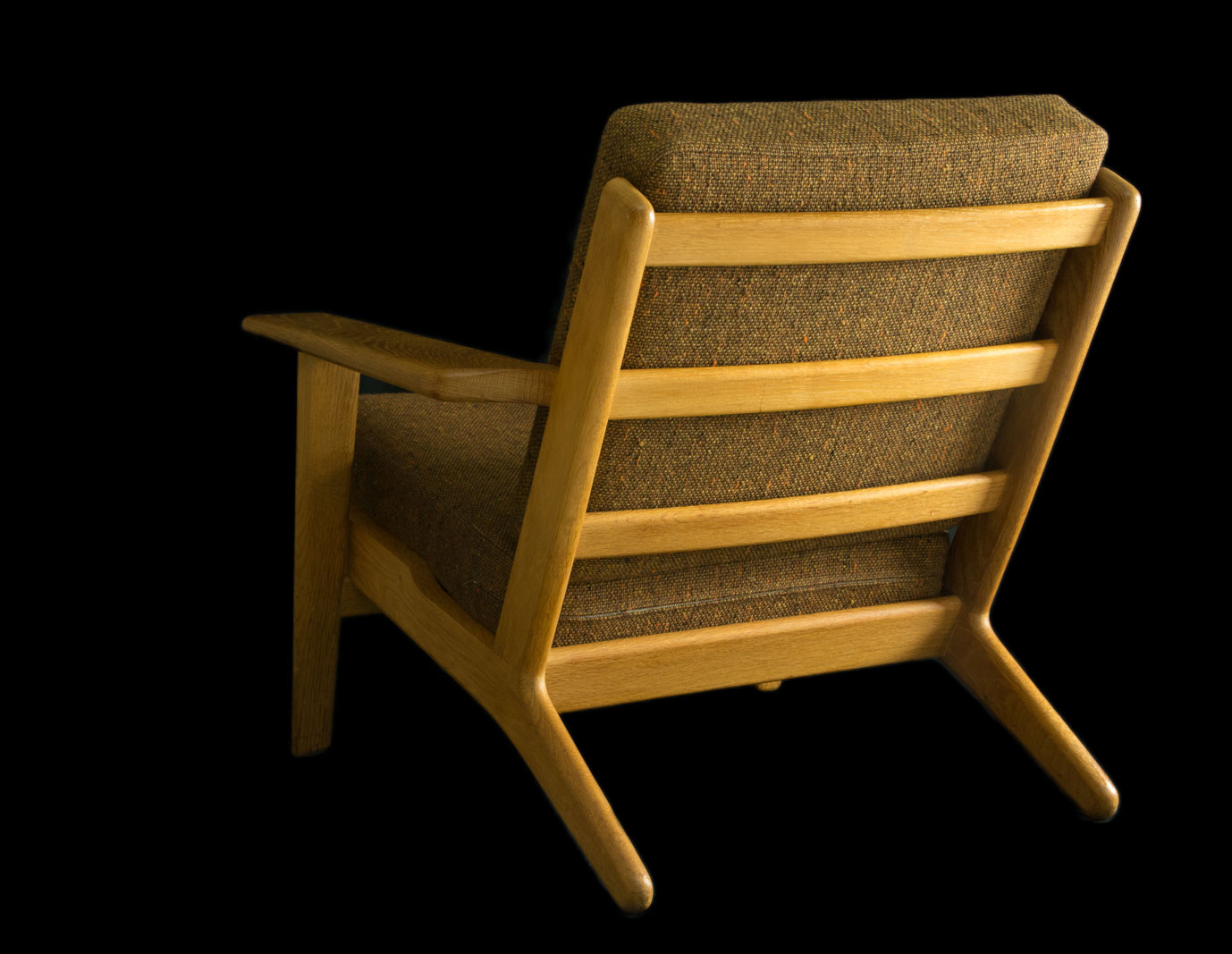 GE290 Easy Chair by Hans J Wegner