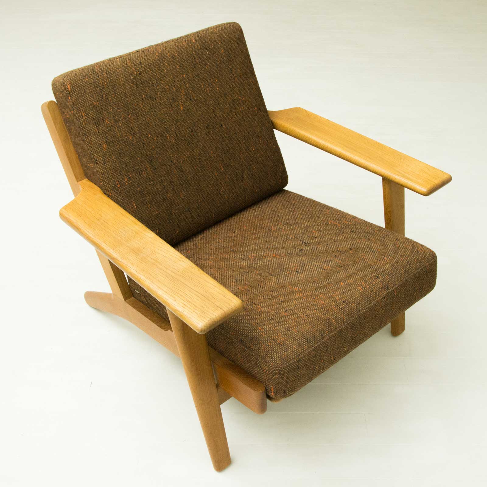 GE290 Easy Chair by Hans J Wegner