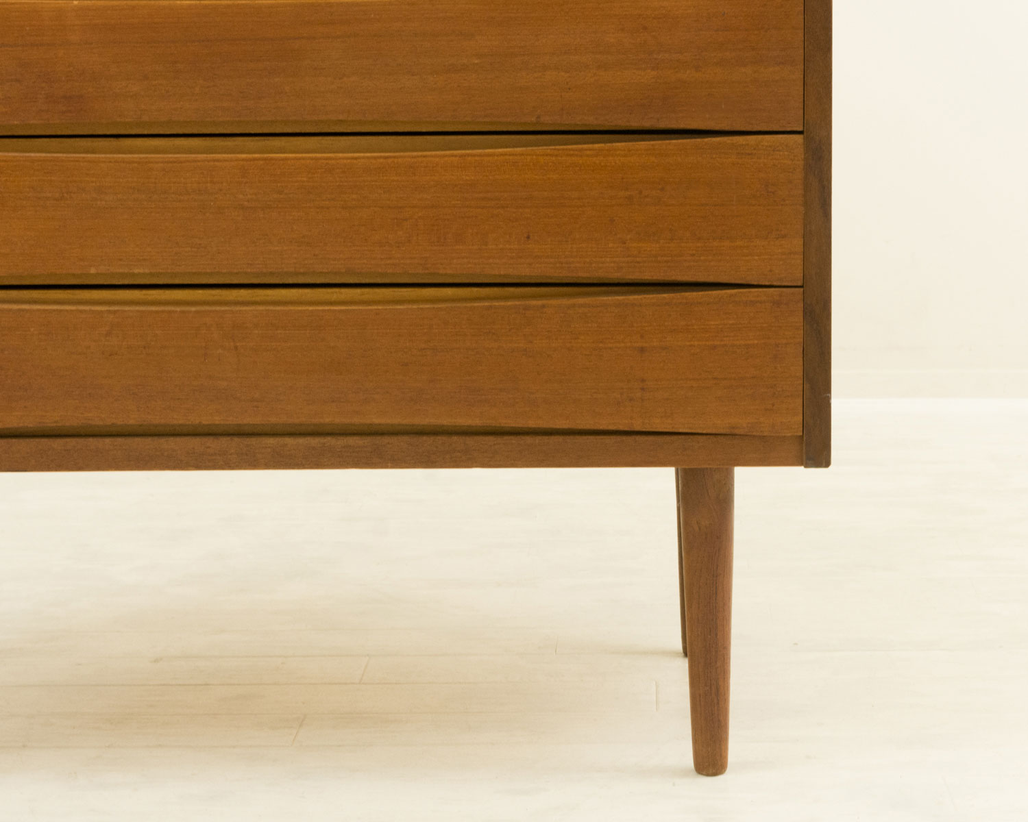 �饤�ƥ��󥰥ӥ塼���� 1960ǯ�� �ǥ�ޡ��� �������� ��Danish Vintage Teak Writing Bureau with Mirror & Drawers���̲�������ơ�������Ǽ˭�١��ǥ����դ���