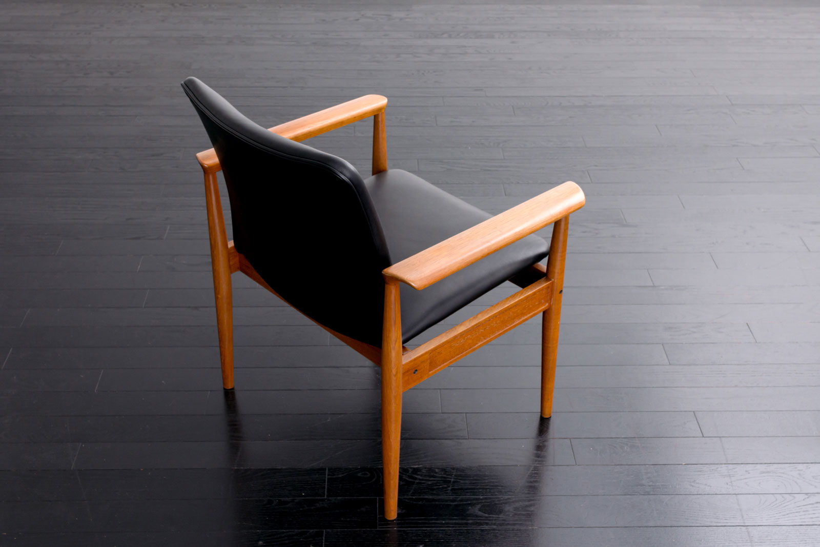 レザーチェア フィンユール 北欧ヴィンテージ家具の通販