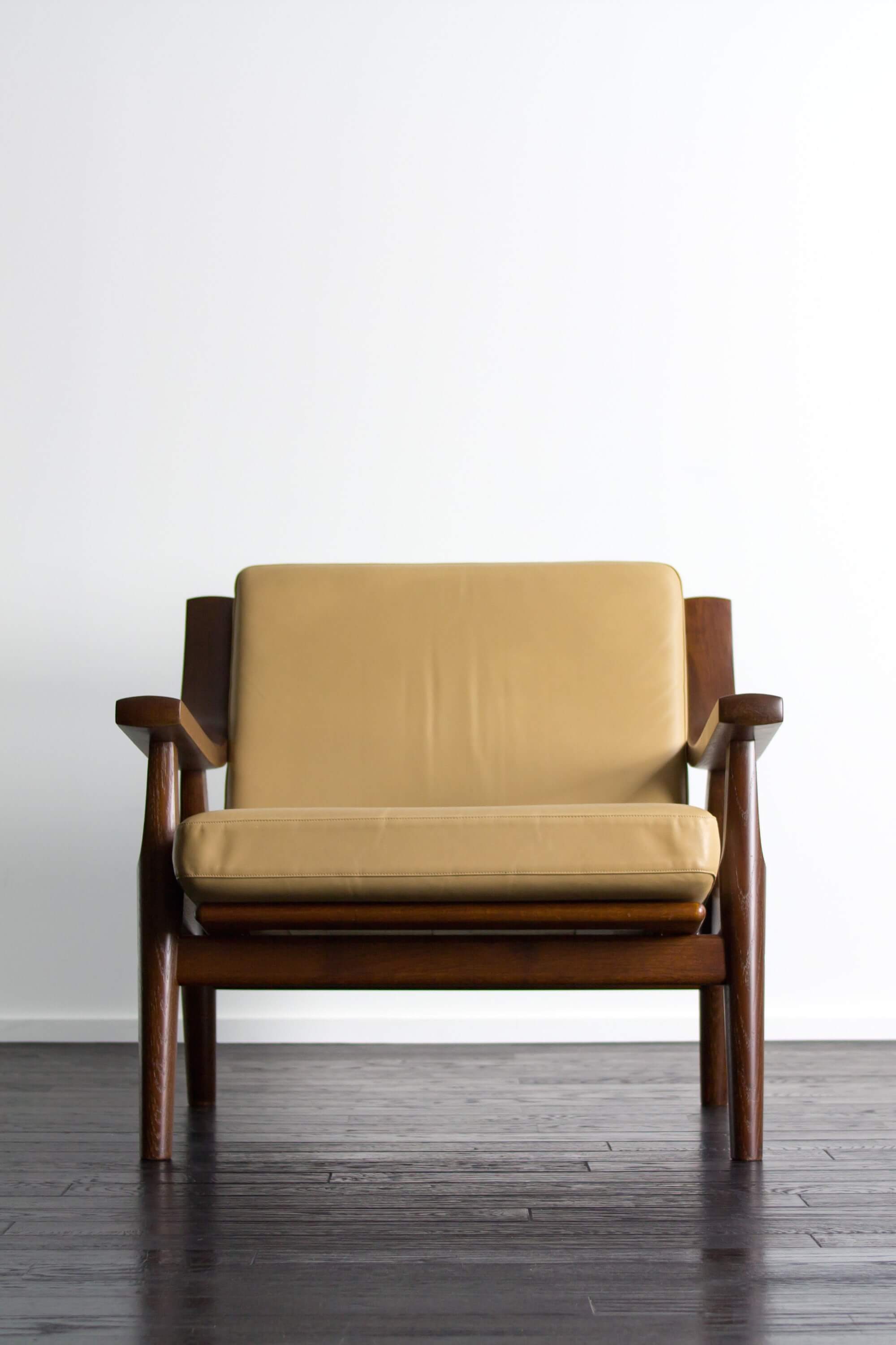 GE530 Easy Chair by Hans J Wegner