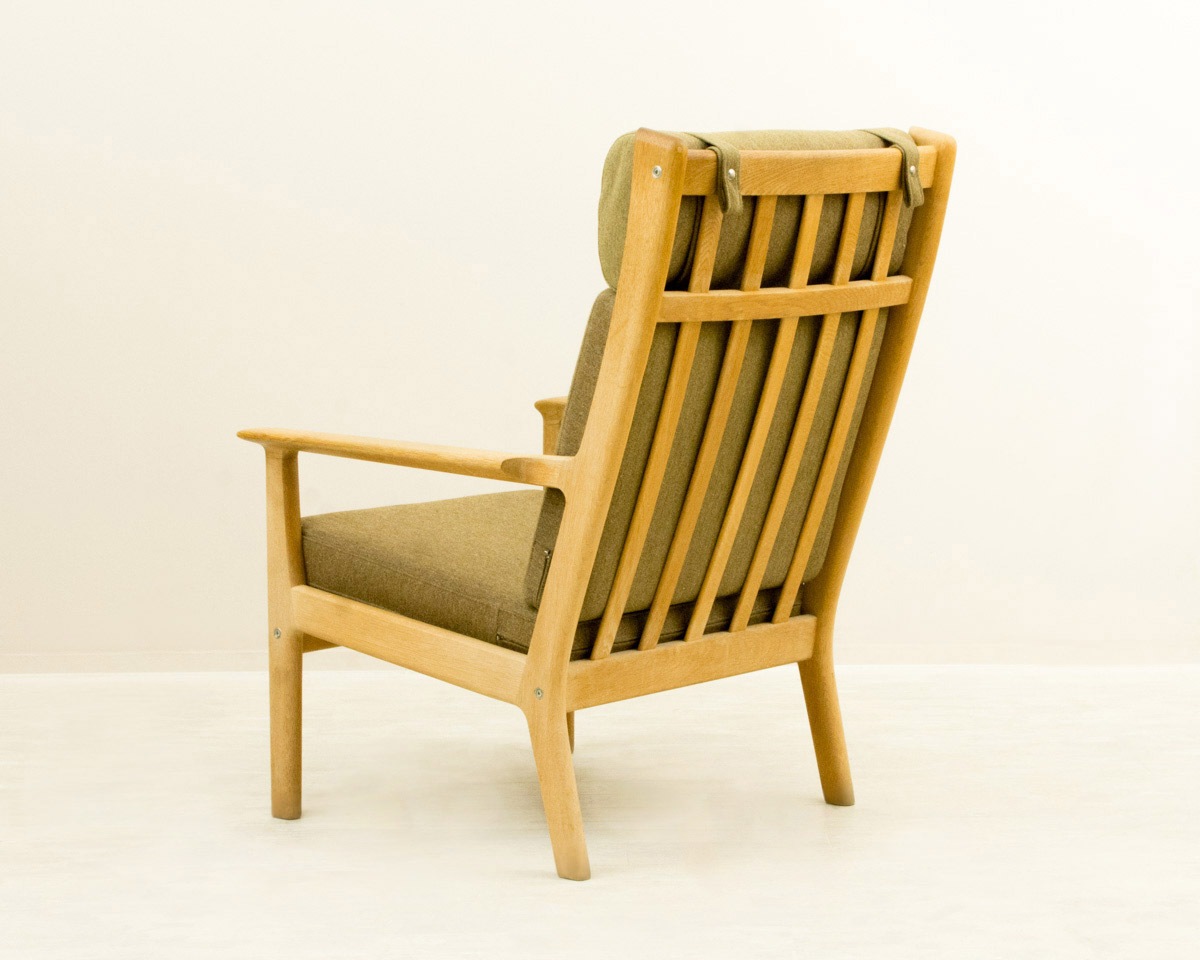 GE265 Easy Chair by Hans J Wegner