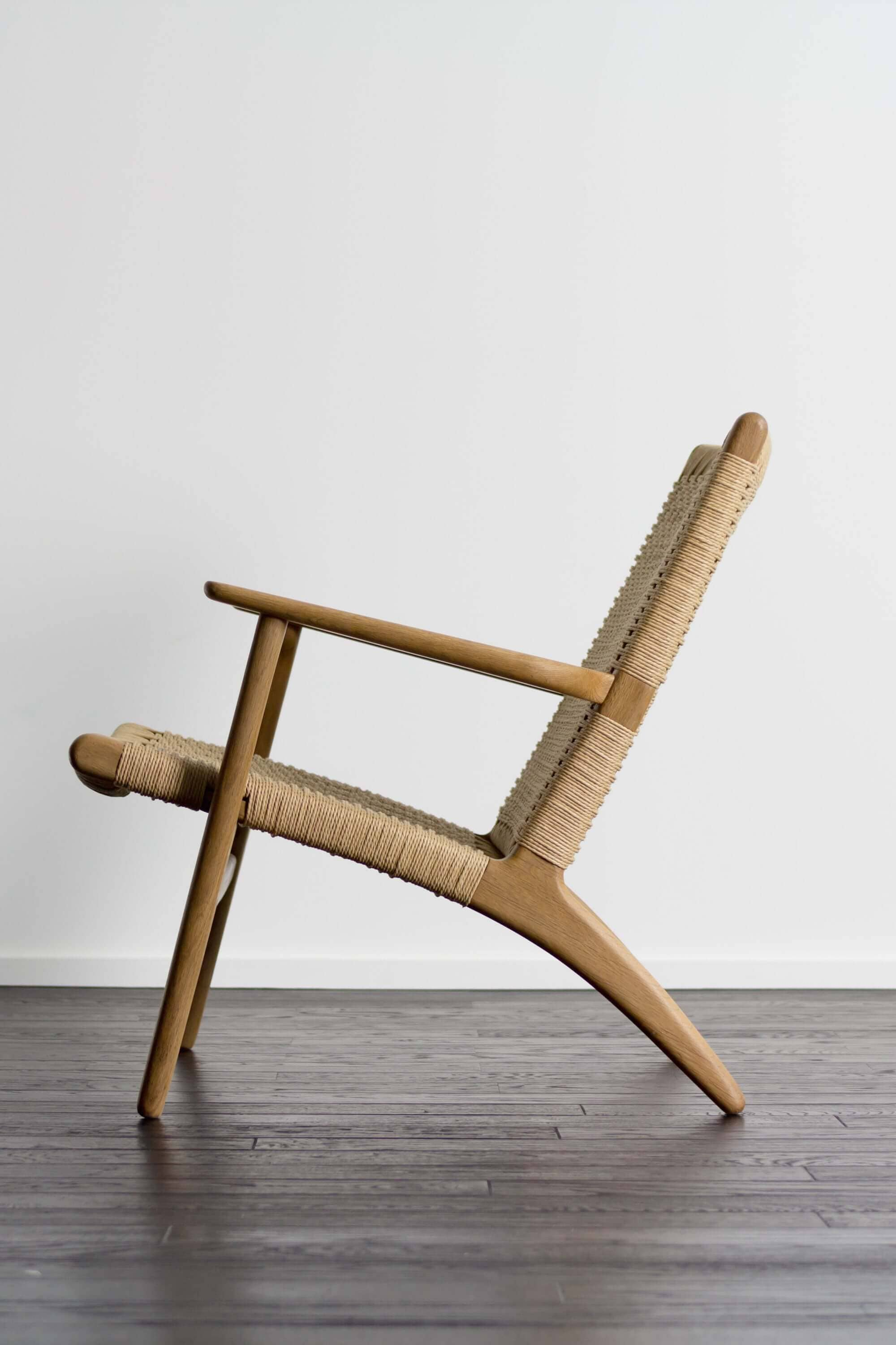 CH25 Easy Chair by Hans J Wegner