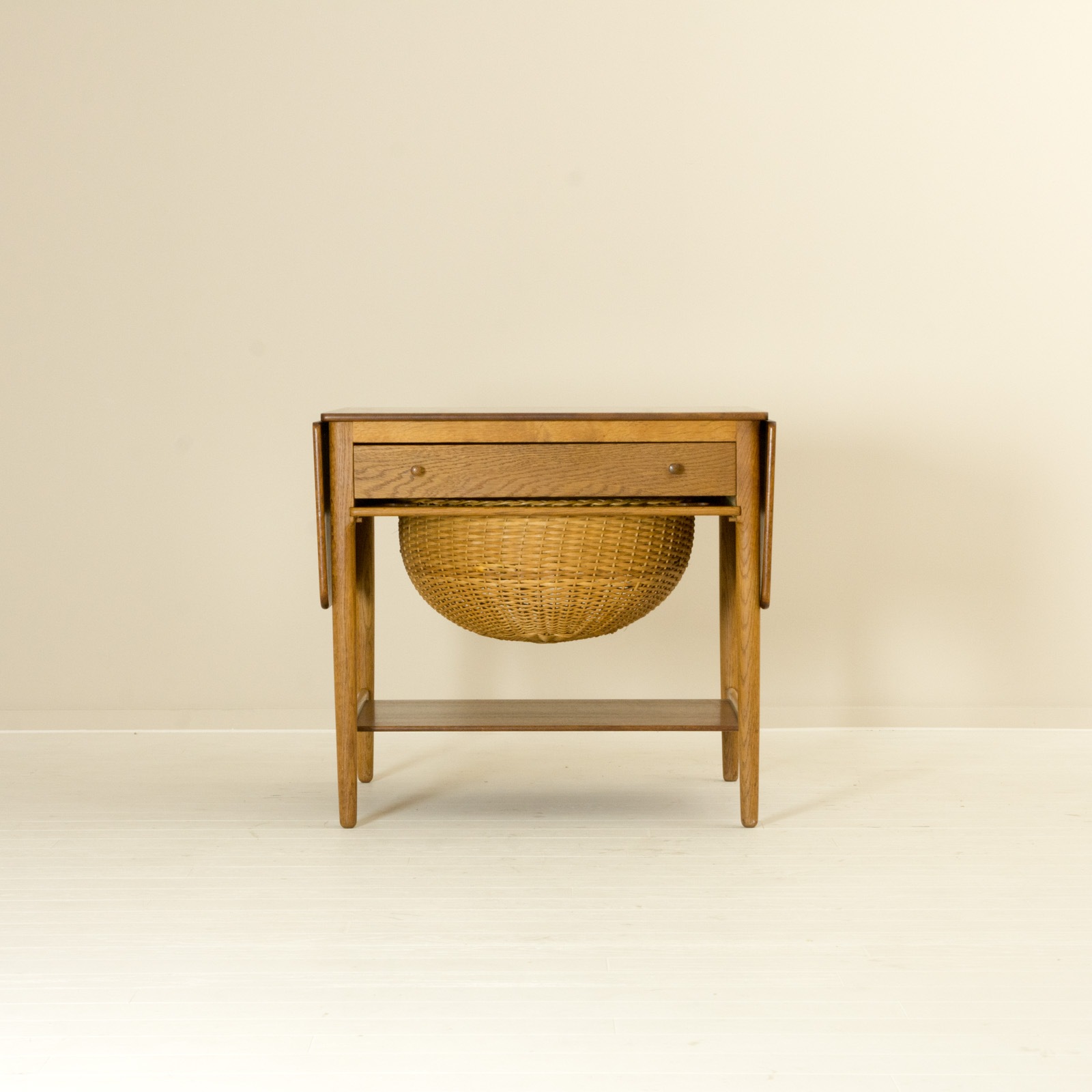 HANS J. WEGNER ソーイングテーブル　AT33 ハンスウェグナー ソーイングテーブル/AT33 by Hans J.Wegner/Andreas Tuck - 橋本家具