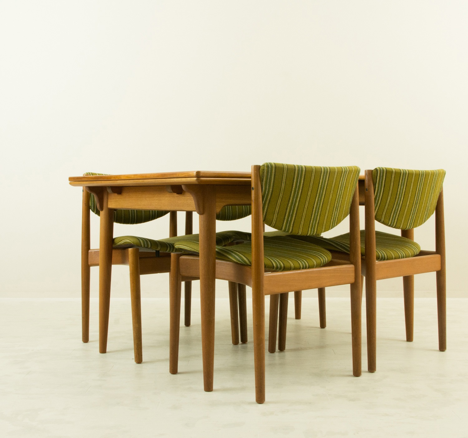 54 Dining Table Omann Jun チーク 北欧家具 通販 CLOVERSKY