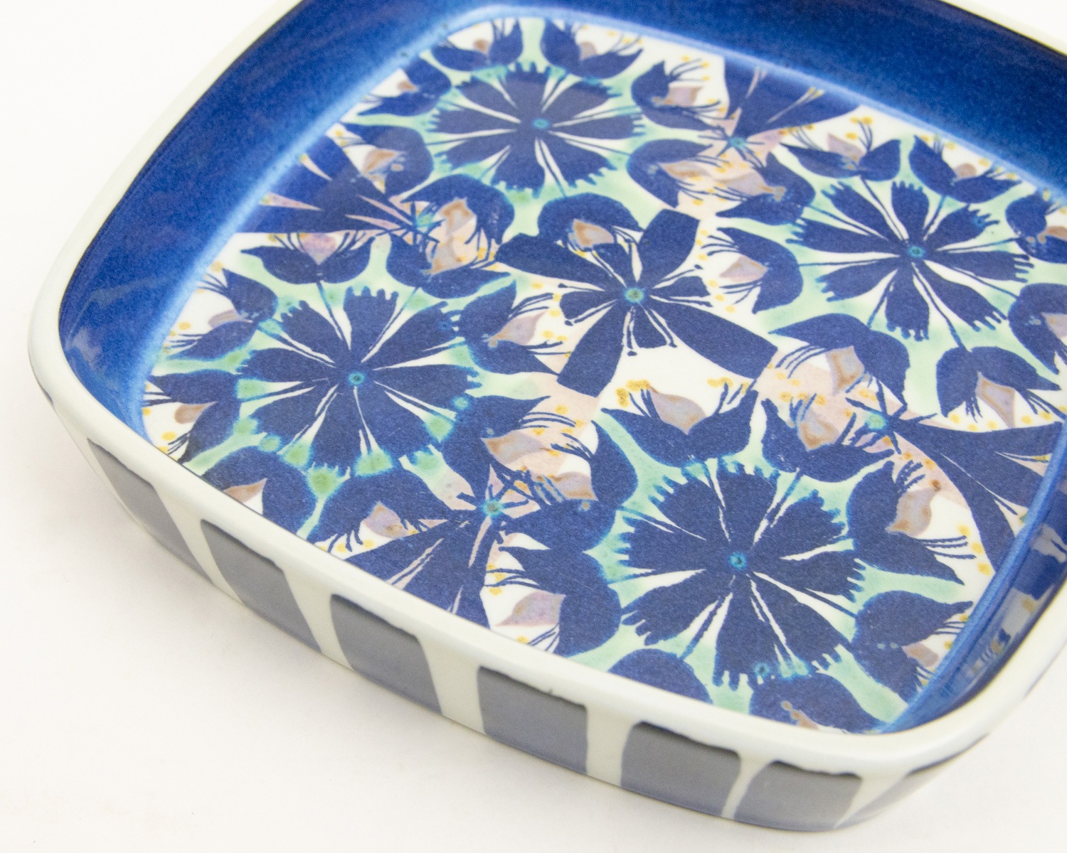 륳ڥϡ Tenera ǥåTenera Dish by Marianne Johnson ̲ơ ǥޡƫ