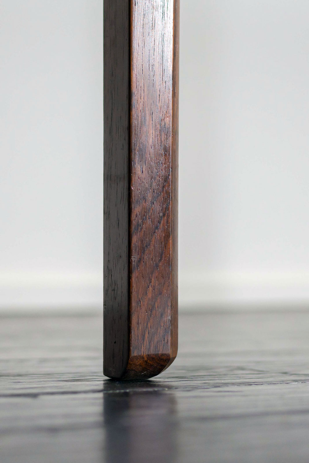 Drop leaf Dining Table by Ole Wanscher