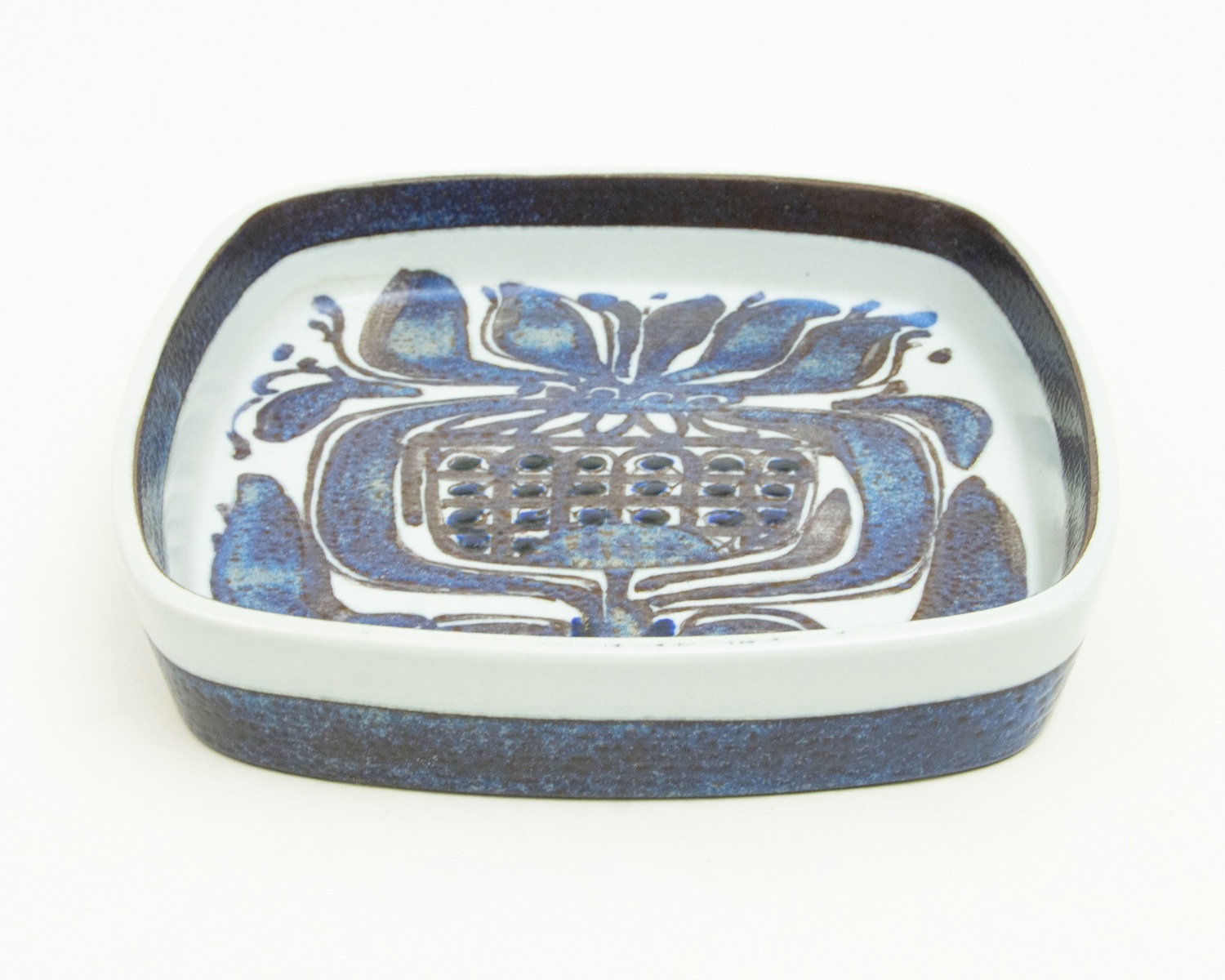 륳ڥϡ Tenera ǥåTenera Dish by Kari Christensen ̲ơ ǥޡƫ