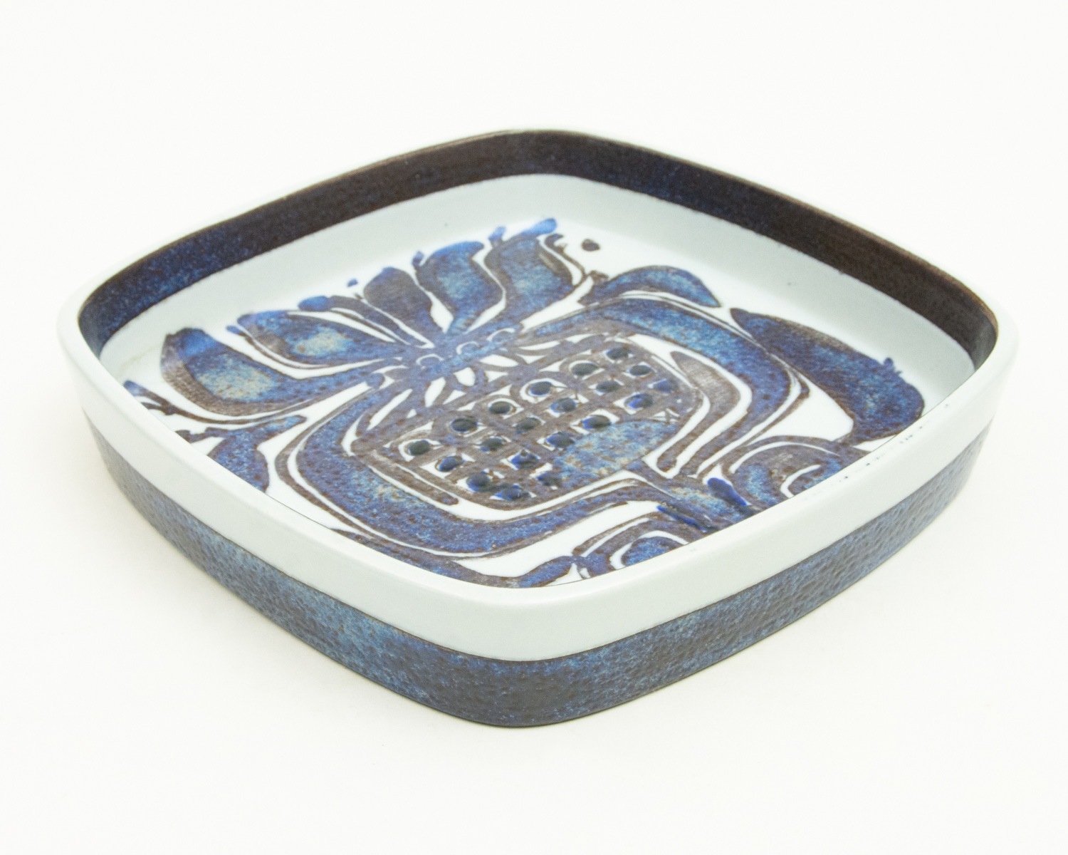 륳ڥϡ Tenera ǥåTenera Dish by Kari Christensen ̲ơ ǥޡƫ