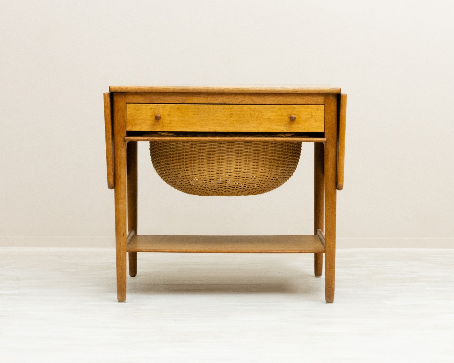 AT33 Sewing Table by Hans.J.Wegner (�ϥ󥹡�J���������ʡ�)��������