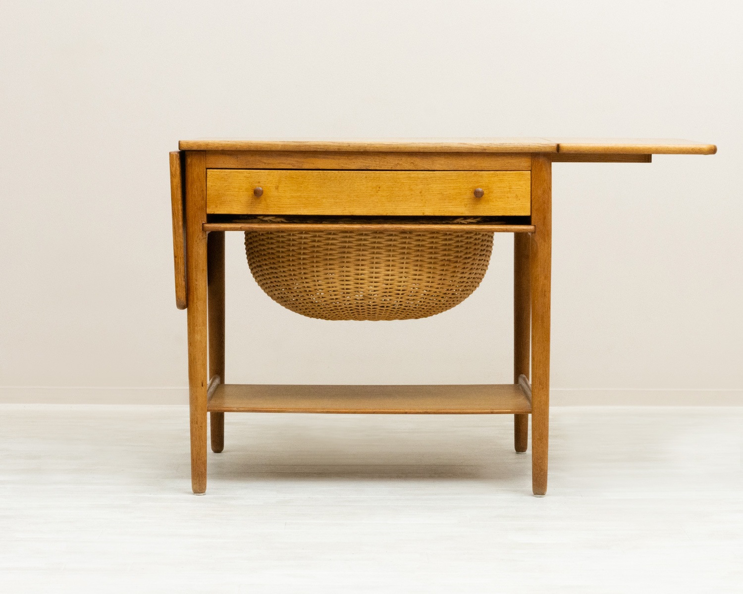 AT33 Sewing Table by Hans.J.Wegner (�ϥ󥹡�J���������ʡ�)��������
