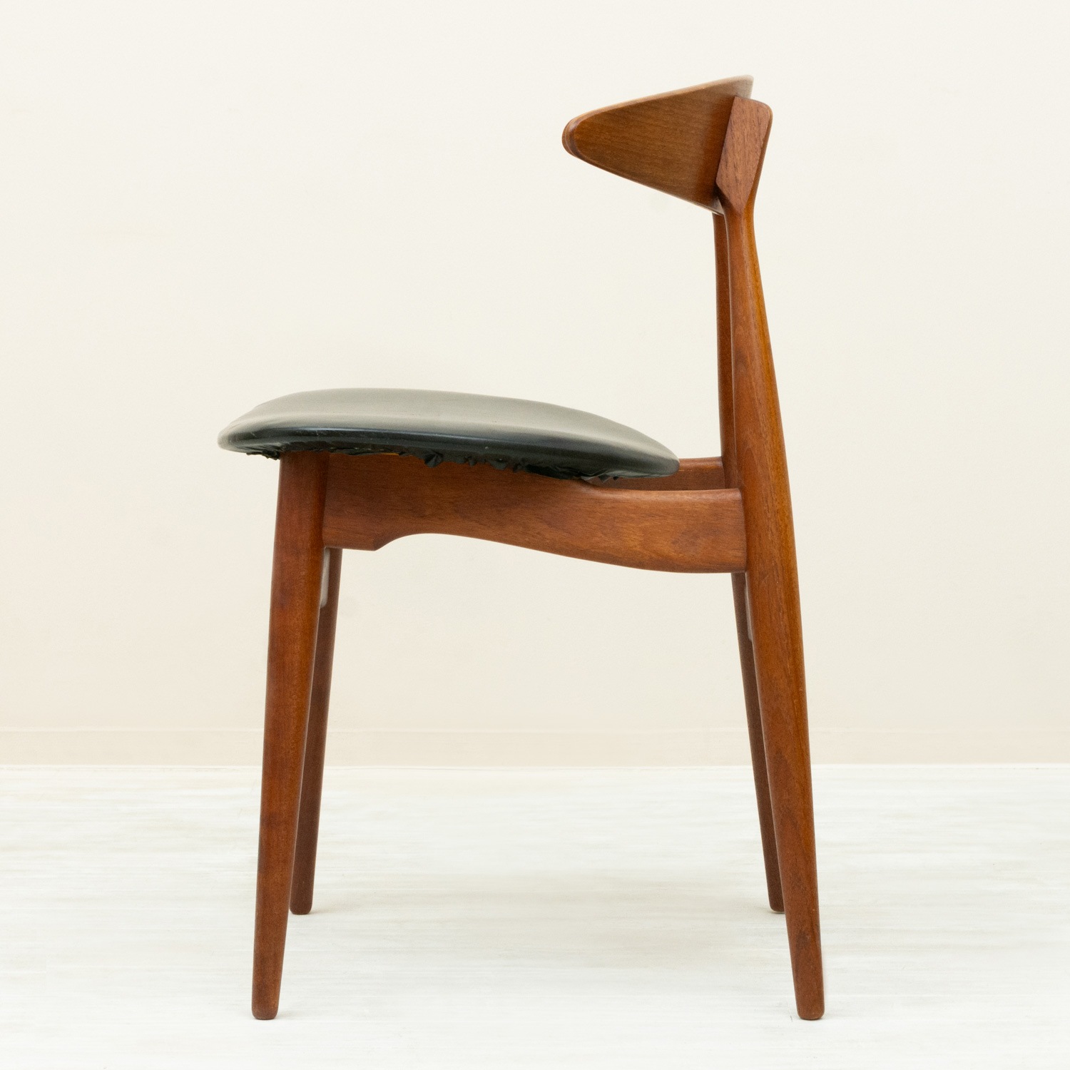 CH33 Dining Chair by Hans J. Wegner(�ϥ󥹡�J���������ʡ�)