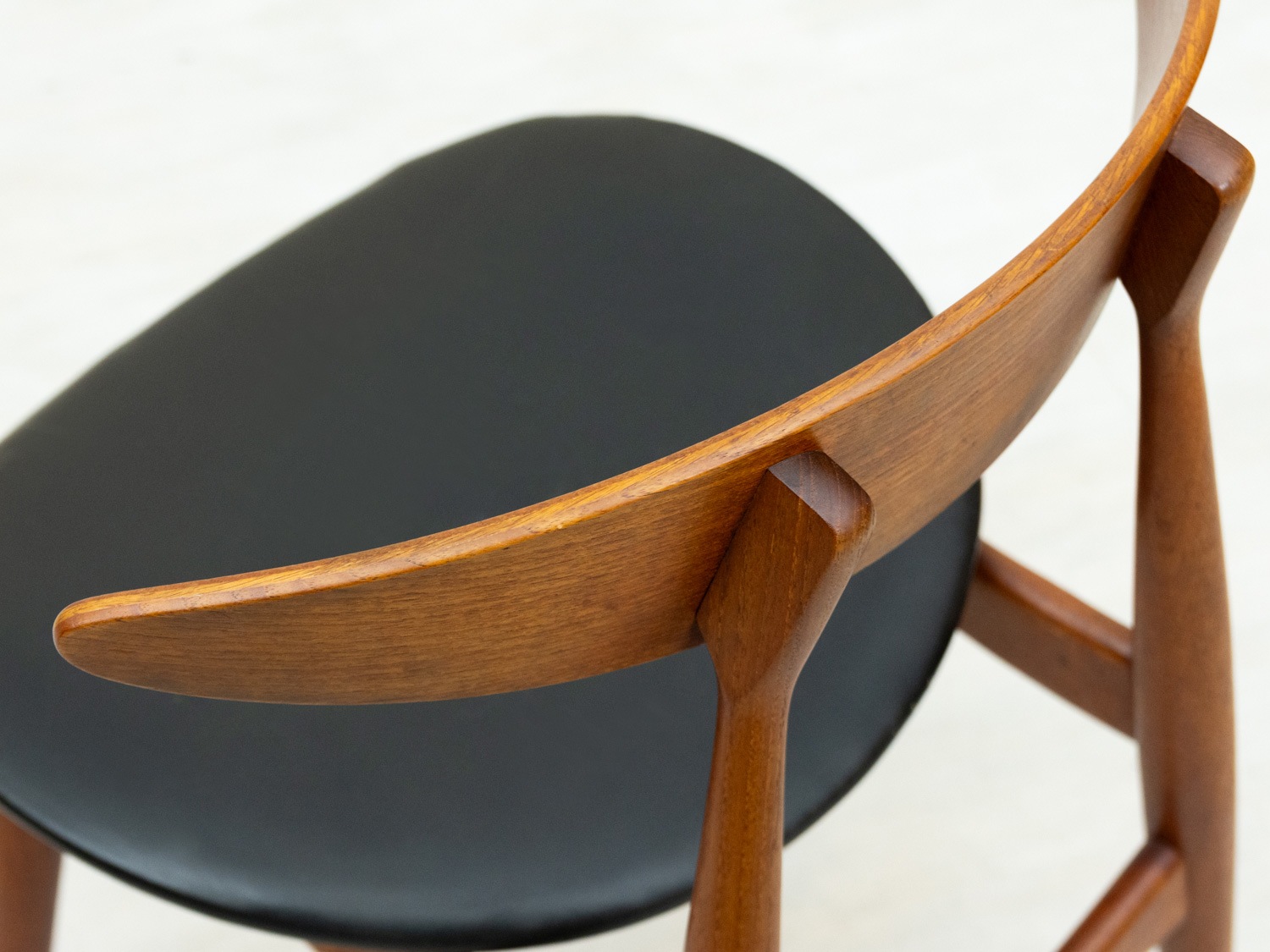 CH33 Dining Chair by Hans J. Wegner(�ϥ󥹡�J���������ʡ�)