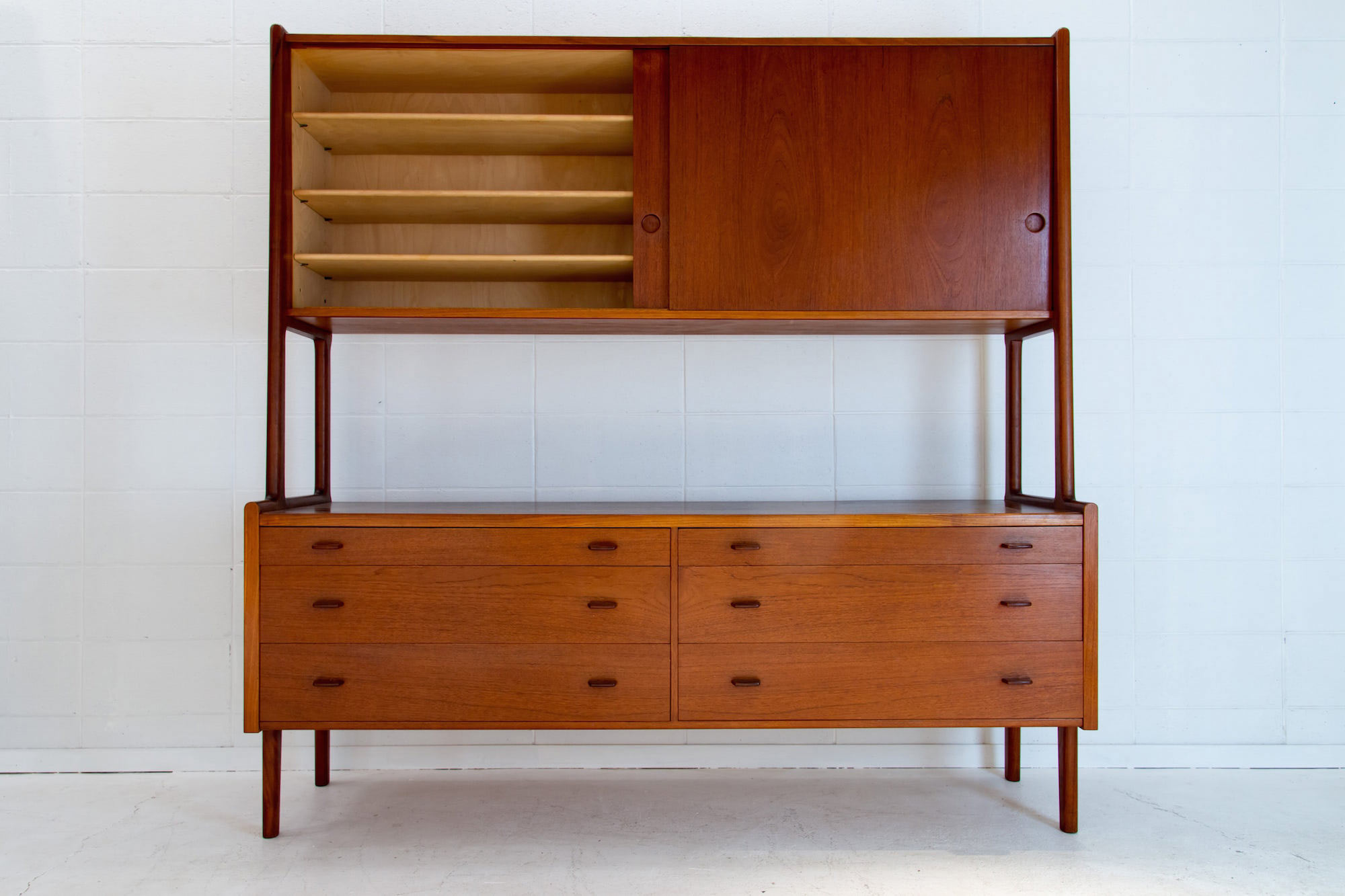 2_000000000343.jpg?1678209903