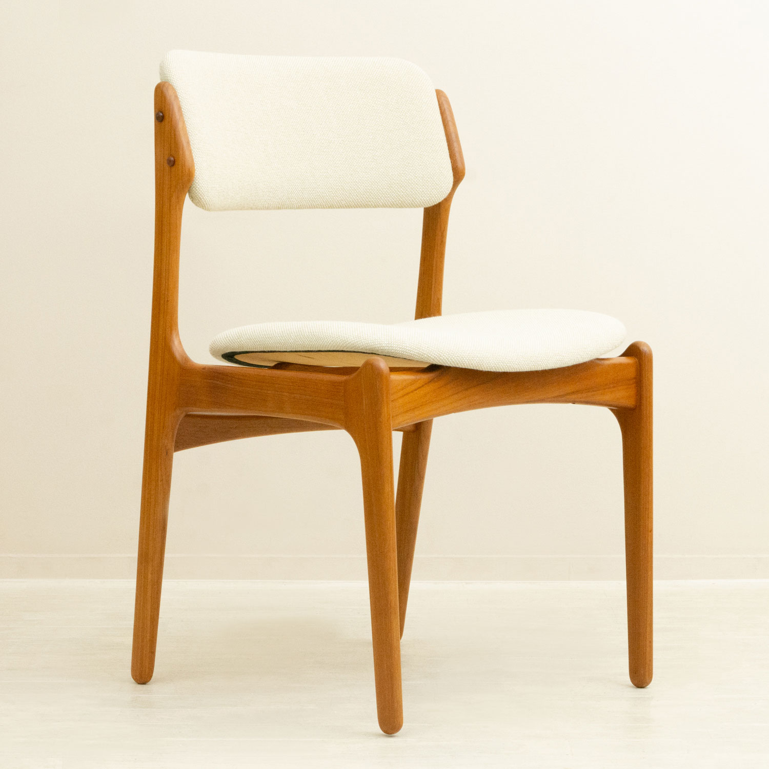 ��2�ӥ��åȡۥ���å����Хå� Model 49 �����˥󥰥����� �̲�������ơ��� �ػ� �� �ۥ磻��