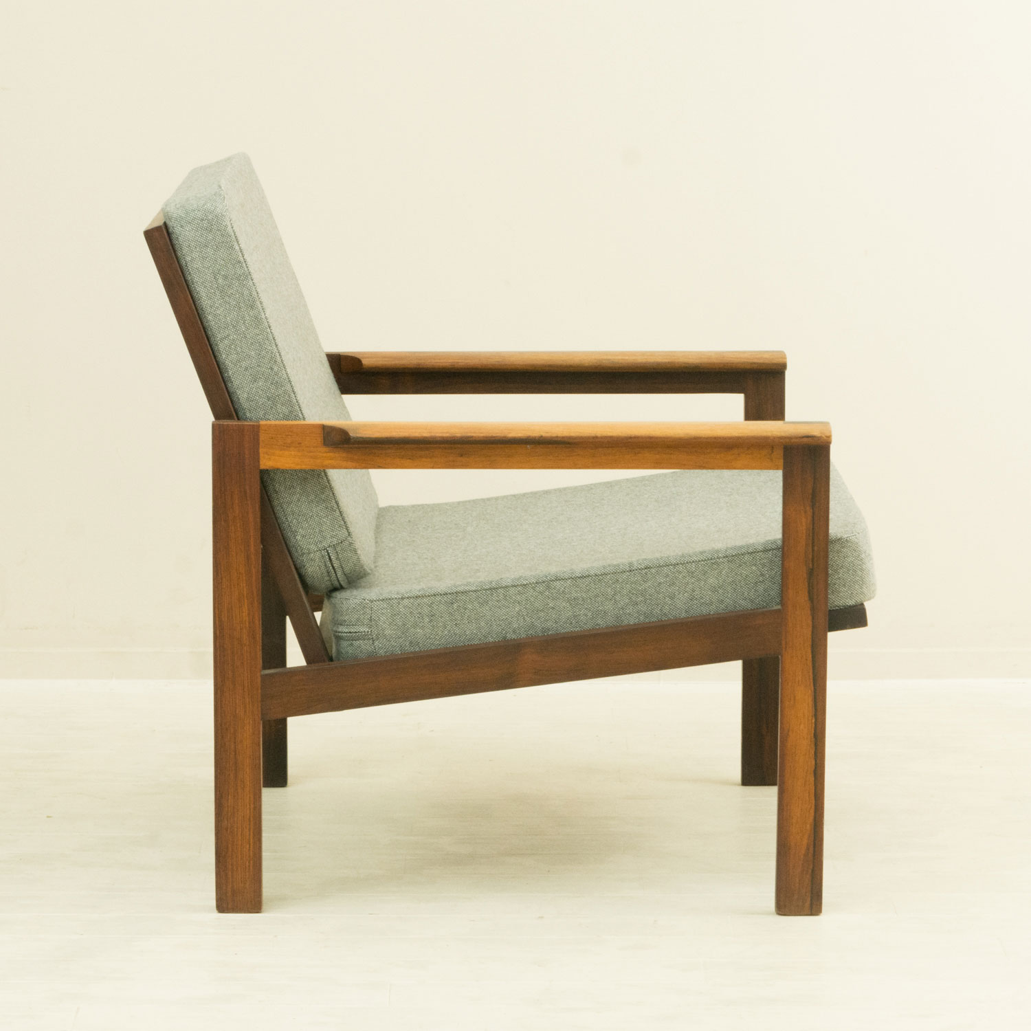 #4 Capella Chair by Illum Wikkelso