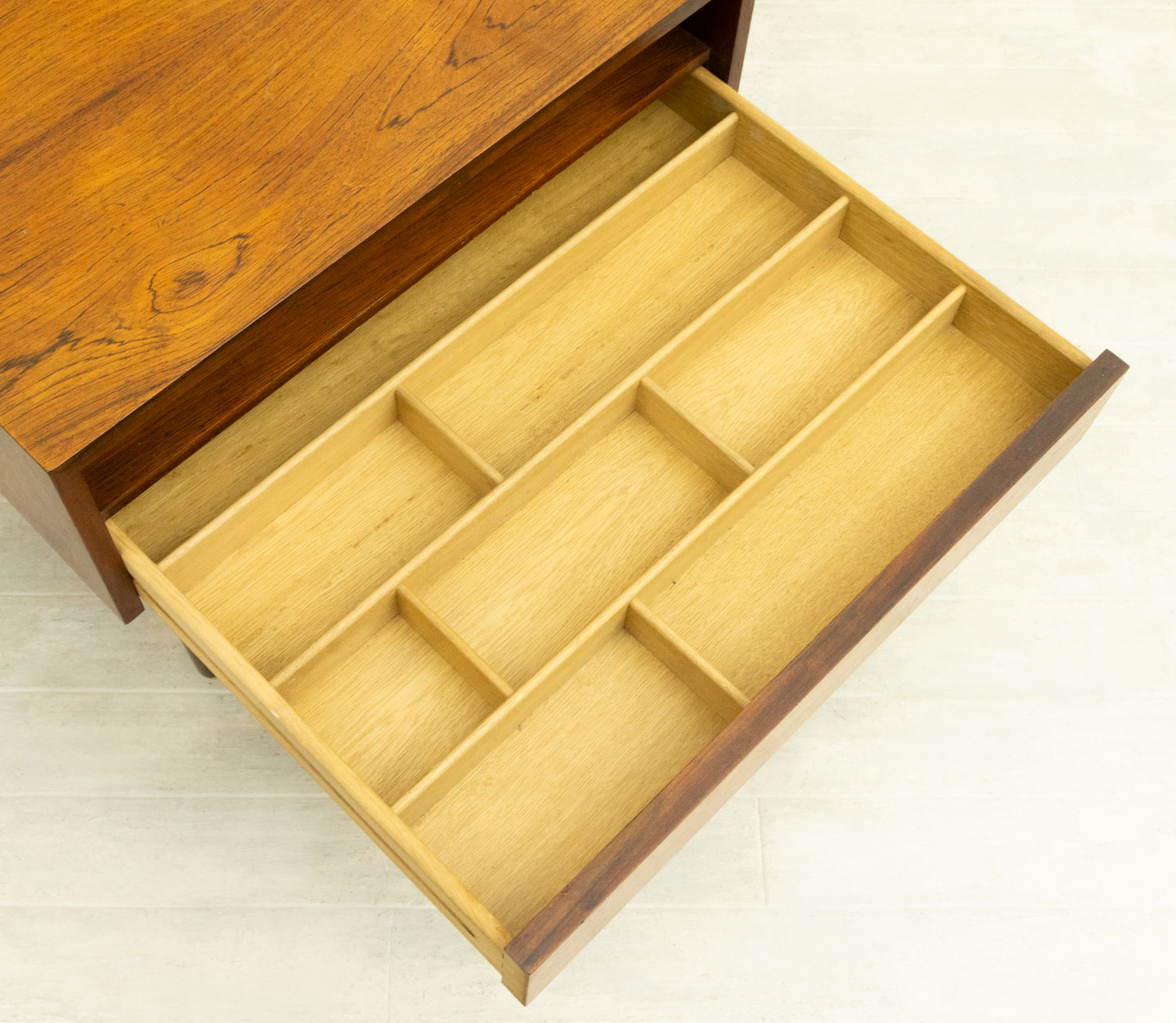 �ǥ�ޡ��� ���������å� �����Ф��դ������ҡ��ơ��֥��Square Coffee Table with Drawer in Rosewood from Denmark���̲�������ơ��������ڤ��դ���Ǽ��