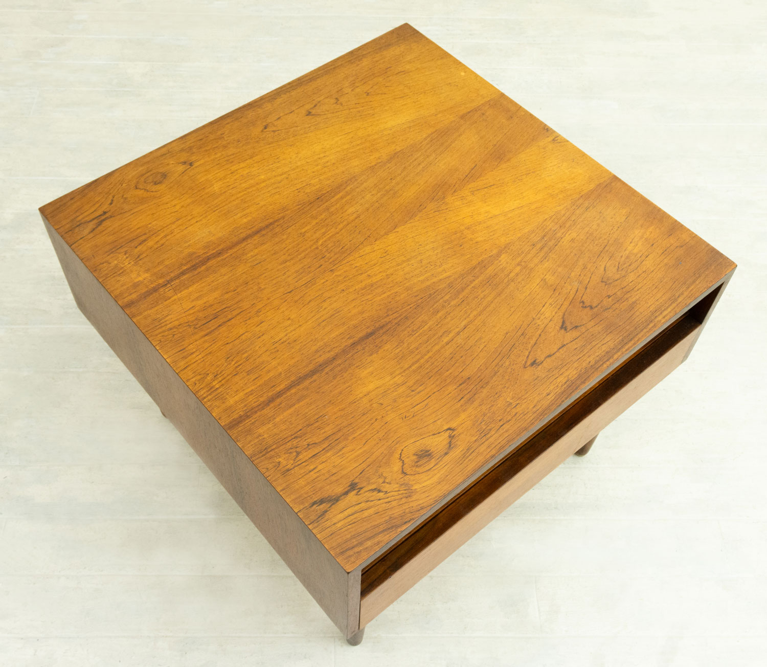 �ǥ�ޡ��� ���������å� �����Ф��դ������ҡ��ơ��֥��Square Coffee Table with Drawer in Rosewood from Denmark���̲�������ơ��������ڤ��դ���Ǽ��