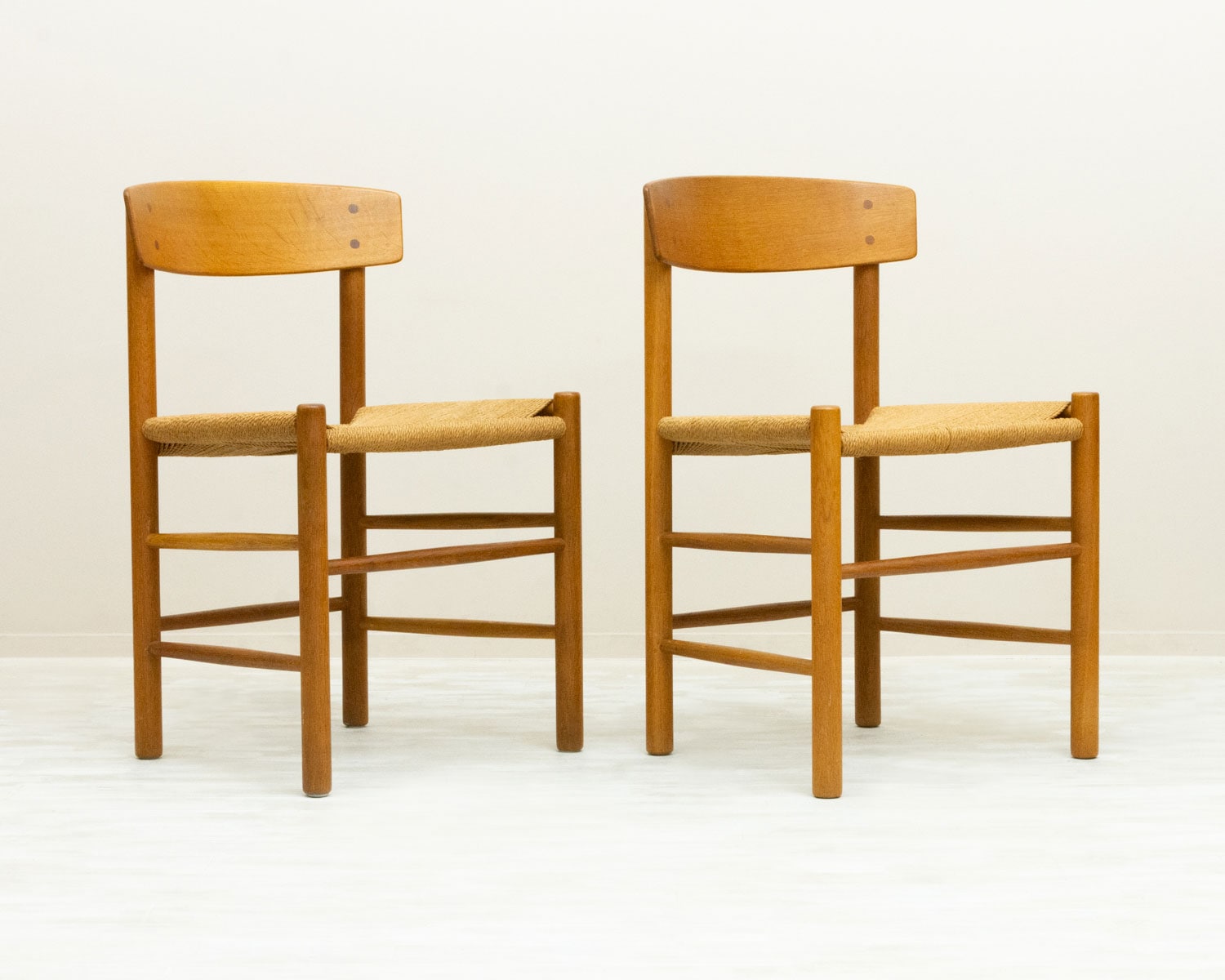 ��2�ӥ��åȡ�J39 Dining Chair by Borge Mogensen(�ܡ������⡼���󥻥�) �ڥѡ������ɡ�����������̲�������ơ����ȶ� �����˥󥰥�����