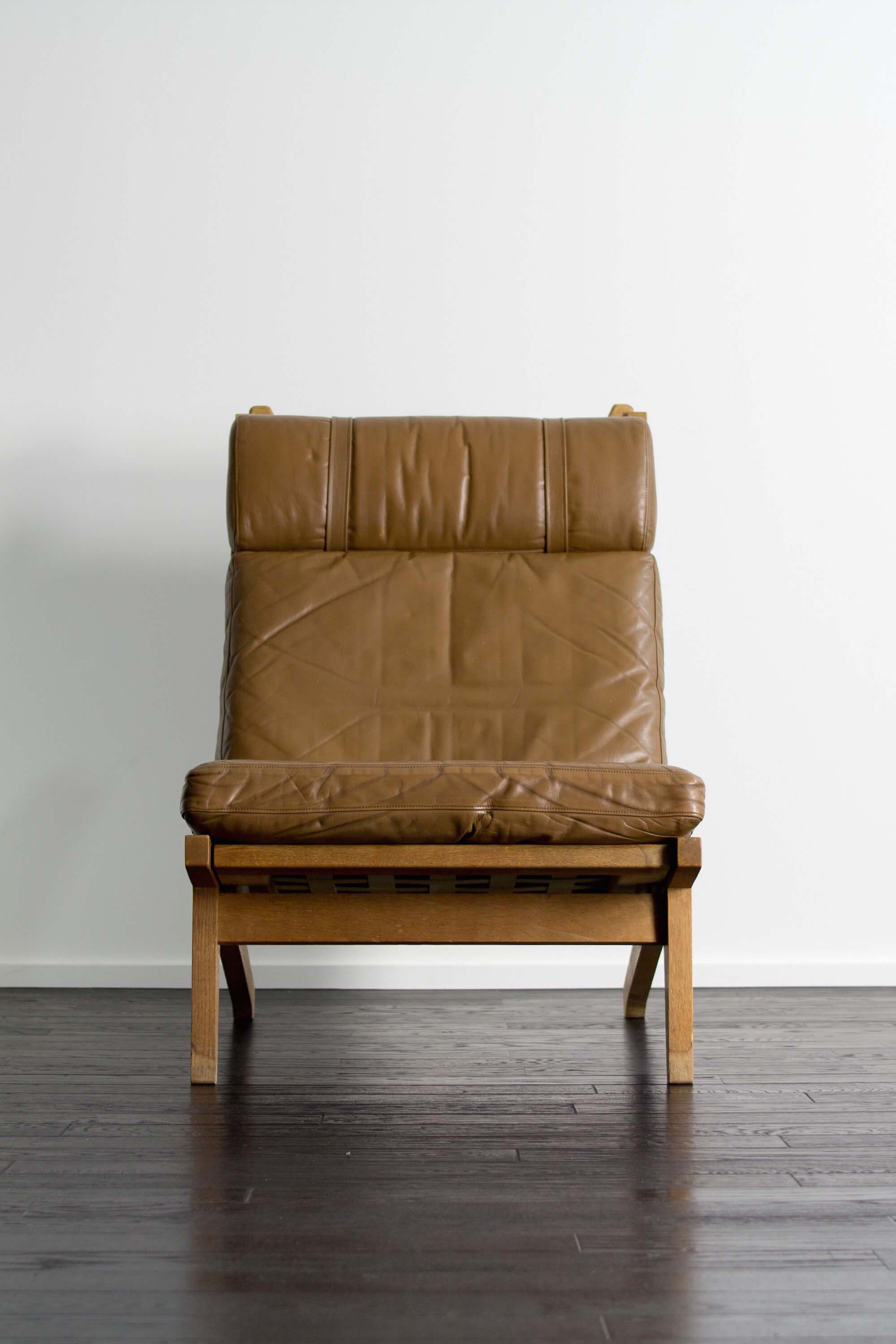 GE375 High back Chair by Hans J Wegner