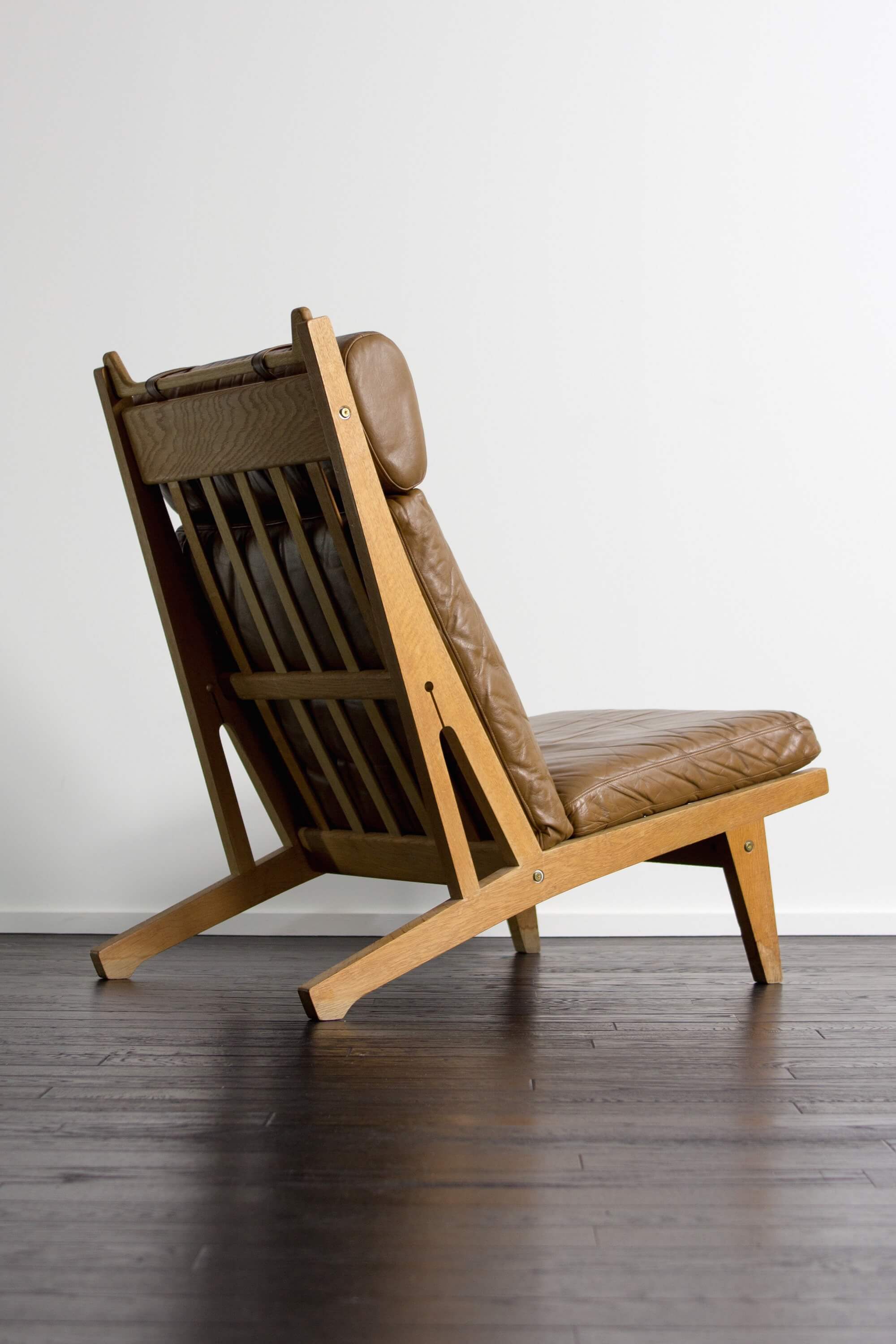 GE375 High back Chair by Hans J Wegner