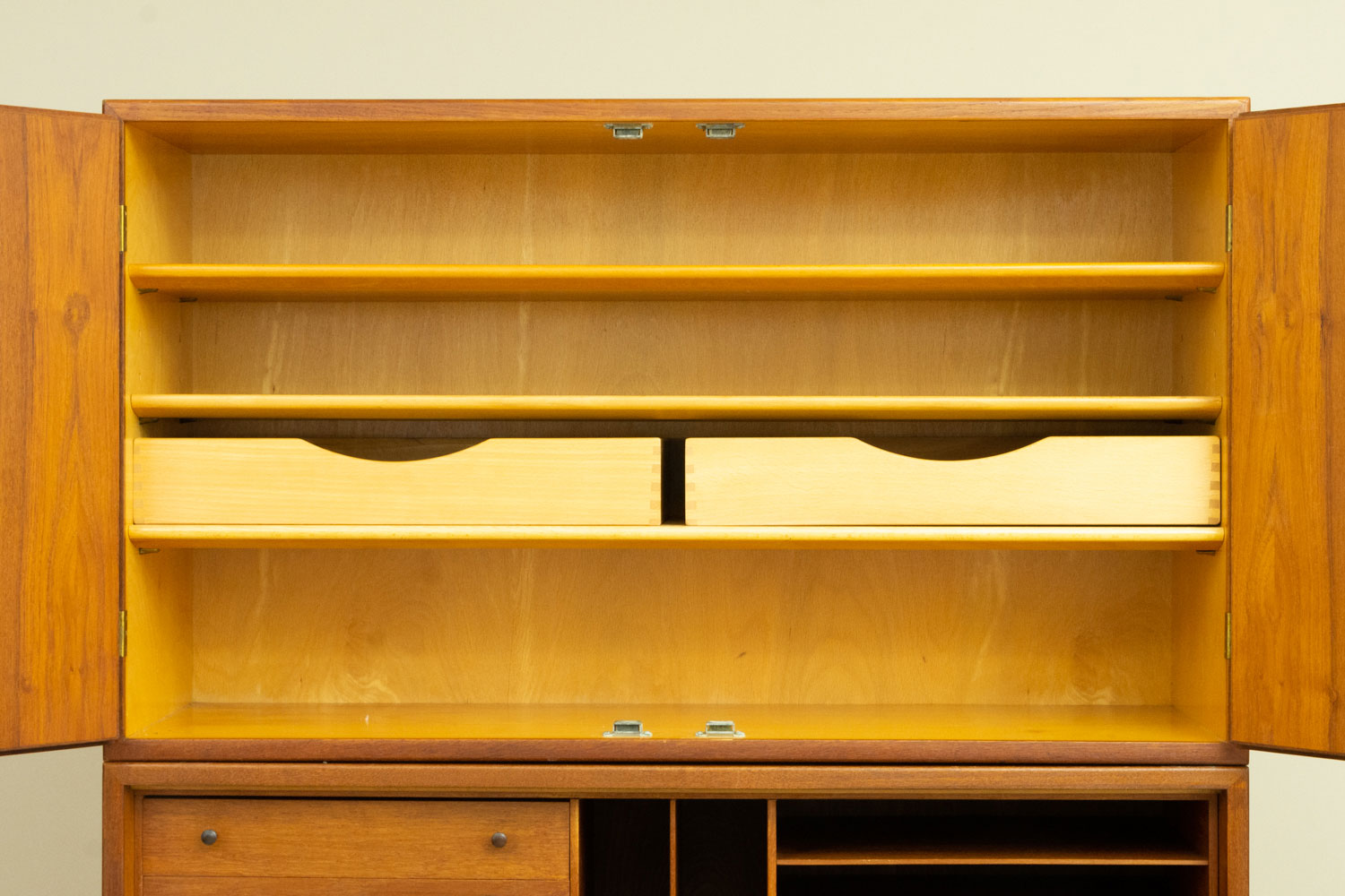 B���rge Mogensen�ʥܡ������⡼���󥻥�� Teak Cabinet �̲�������ơ��� | �������ࡦ����ӥͥå�