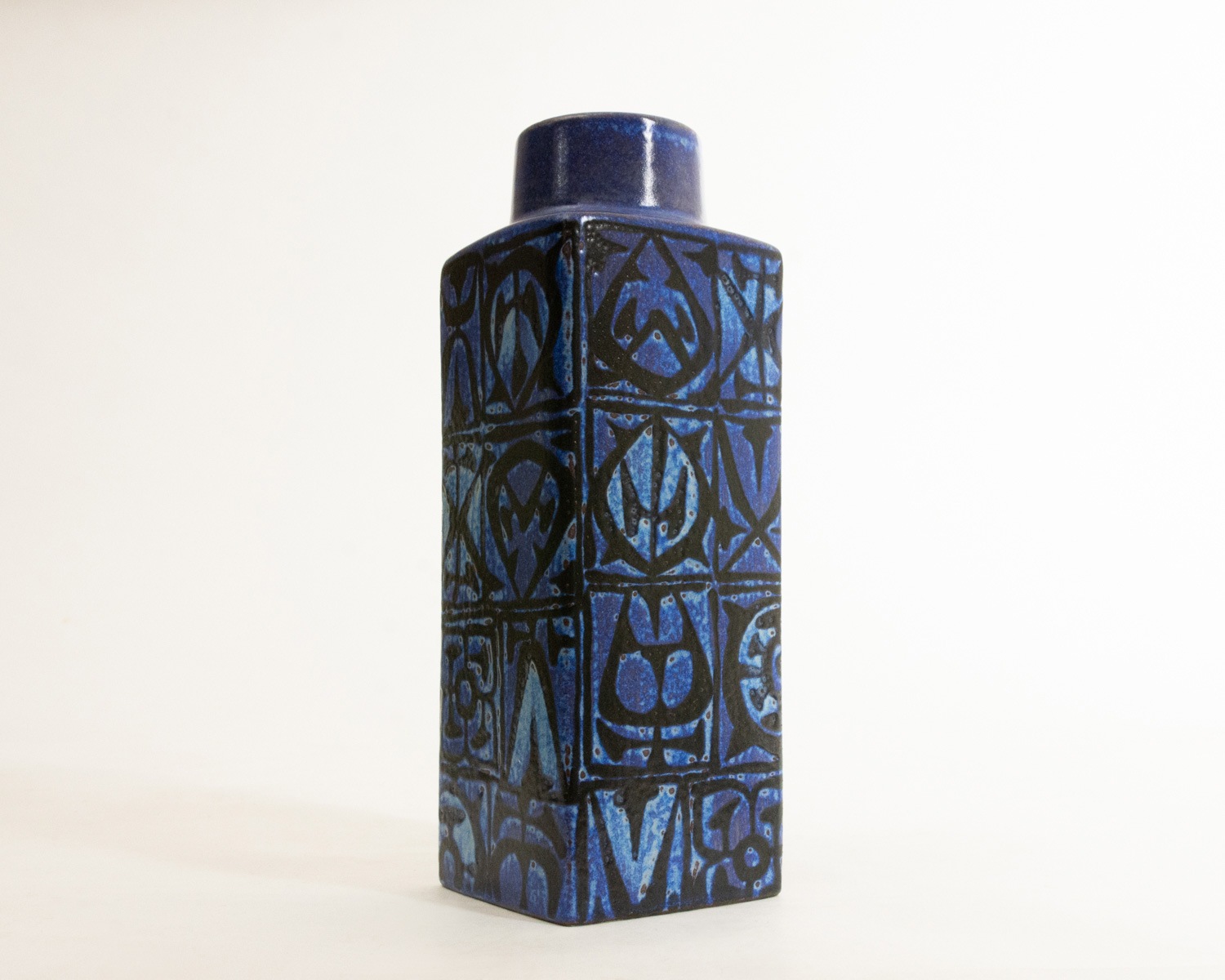 륳ڥϡ BACA ӡBACA Vase by Nils Thorsson ̲ơƫ