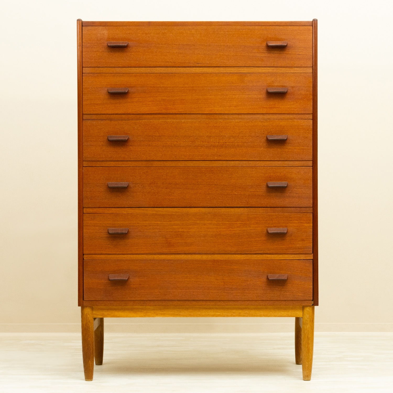 Teak Chest by Poul M. Volther�ʥݡ��롦M���ܥ륿����