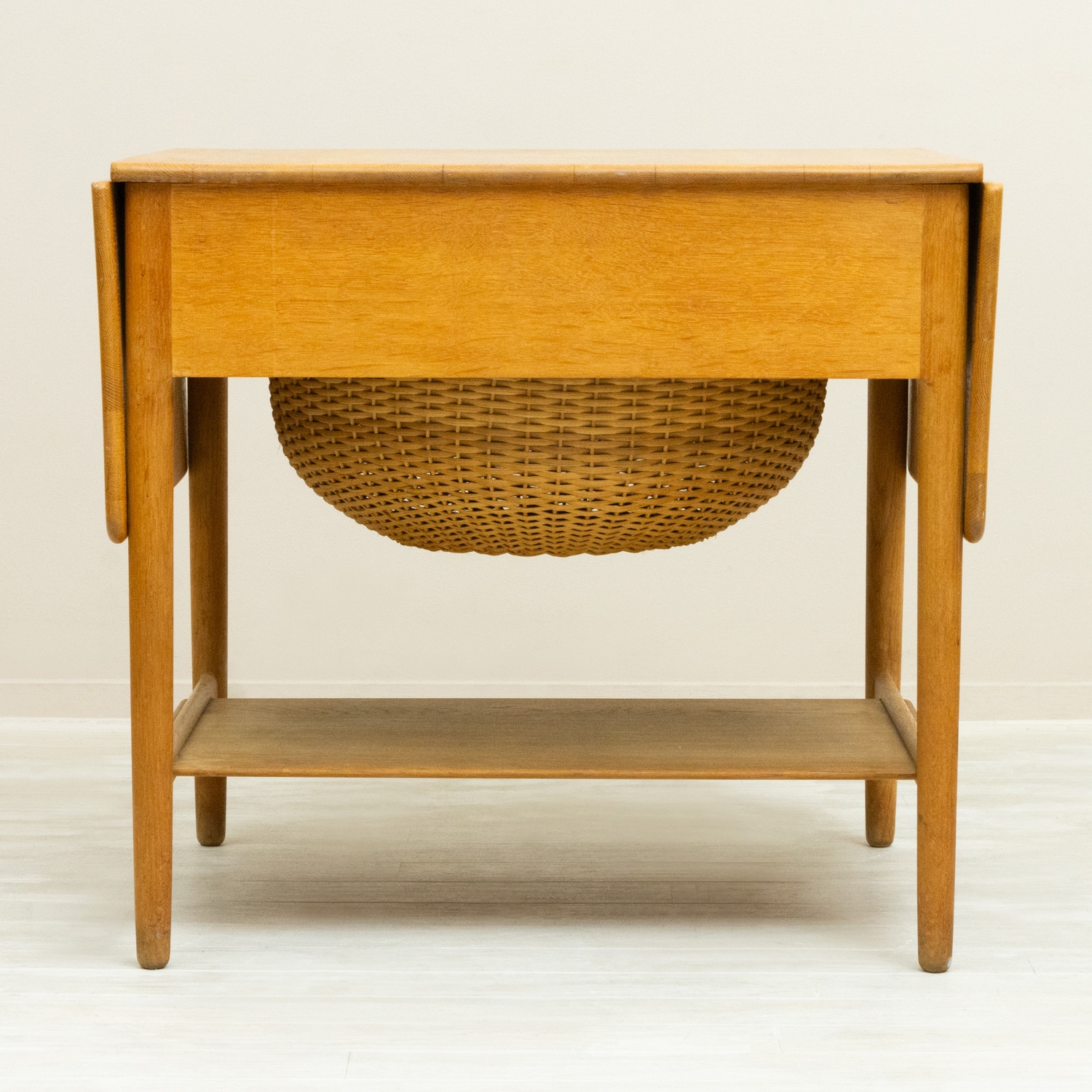 AT33 Sewing Table by Hans.J.Wegner(�ϥ󥹡�J���������ʡ�) ��������