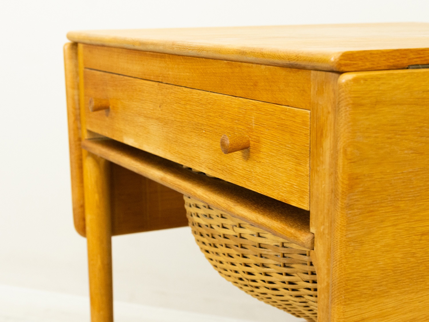 AT33 Sewing Table by Hans.J.Wegner(�ϥ󥹡�J���������ʡ�) ��������