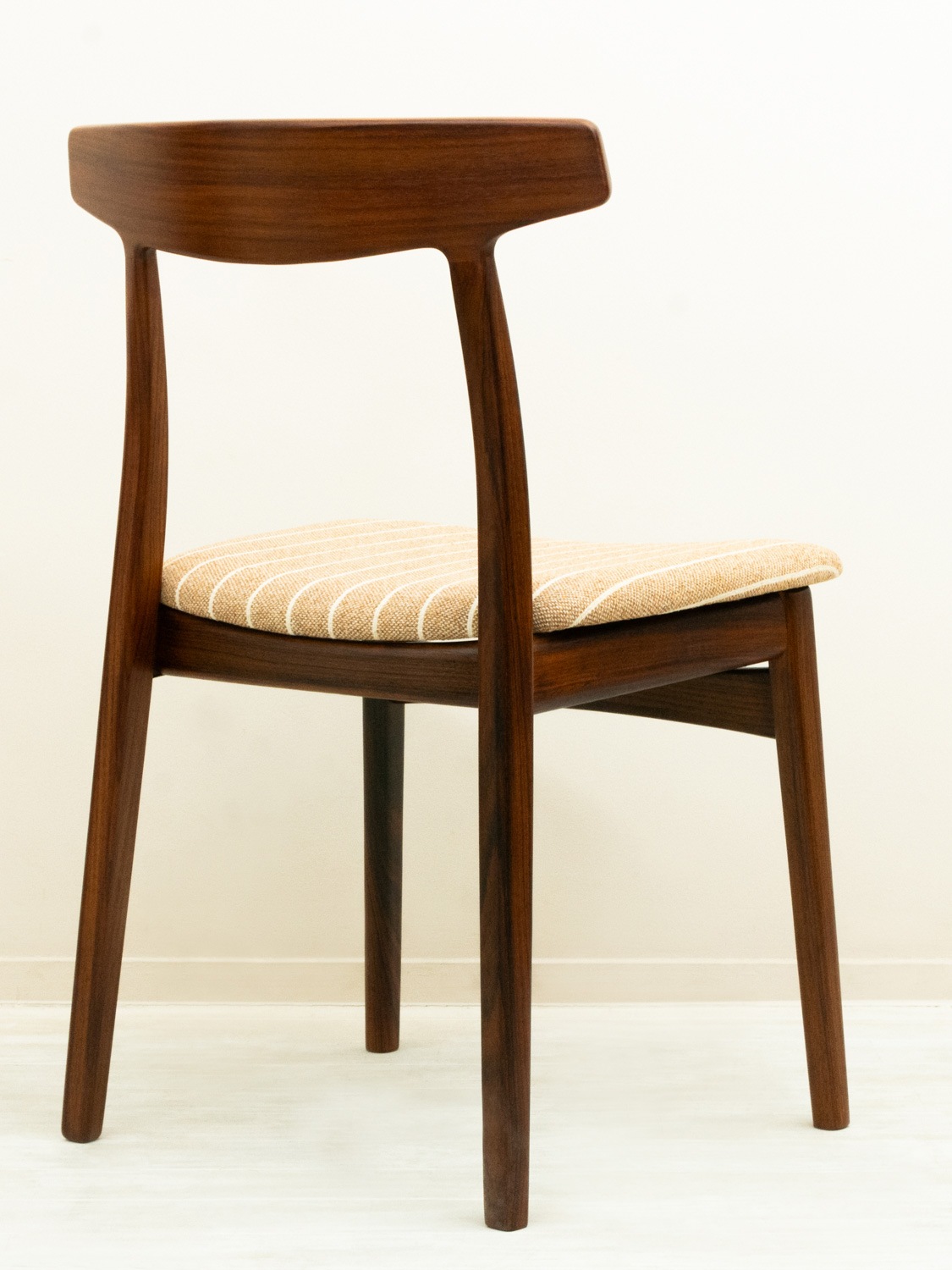 ��2�ӥ��åȡۥ����˥󥰥����� �إ˥󥰡������̥�� �ʥ��������åɡ�Bruno Hansen������Dining Chair by Henning Kjaernulf Rosewood, 1950s