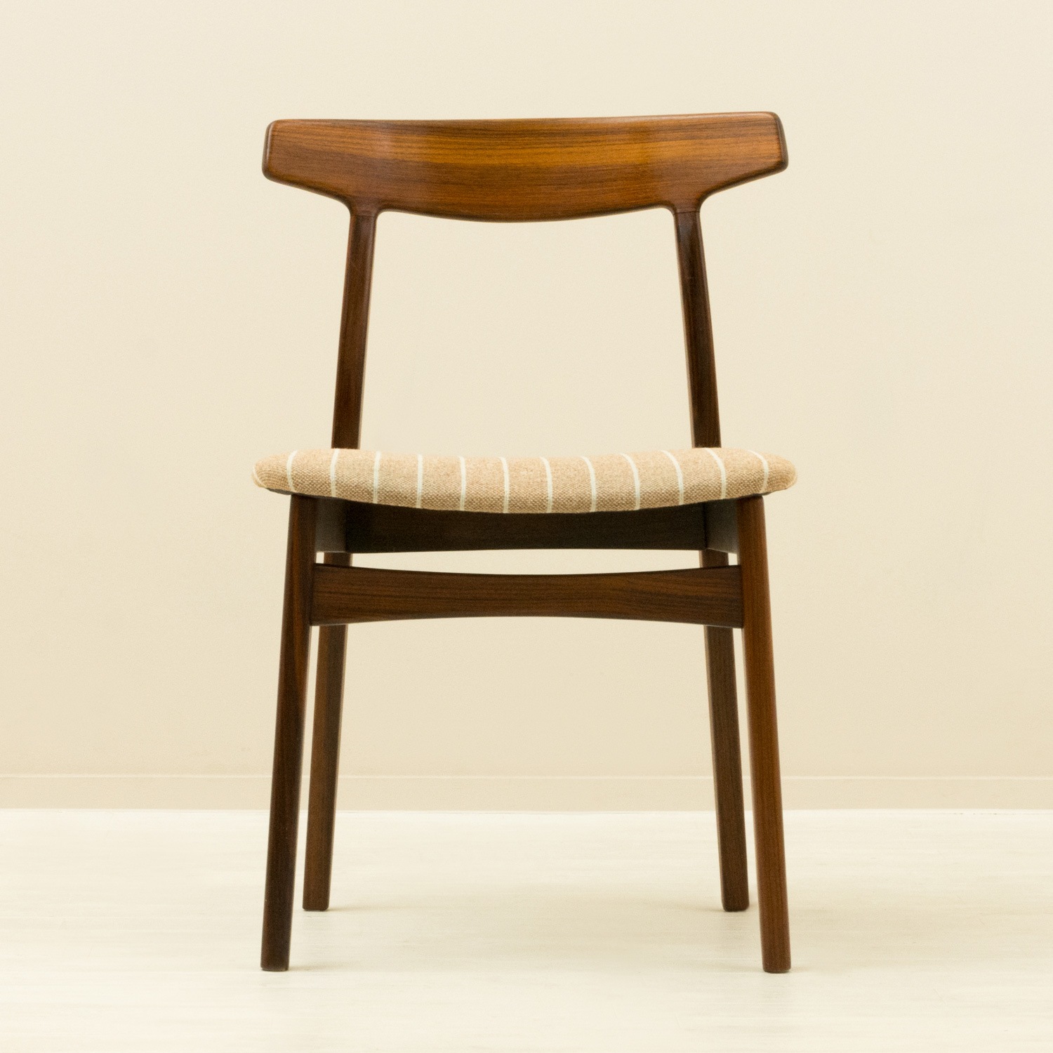 ��2�ӥ��åȡۥ����˥󥰥����� �إ˥󥰡������̥�� �ʥ��������åɡ�Bruno Hansen������Dining Chair by Henning Kjaernulf for Bruno Hansen, Rosewood, 1950s���̲�������ơ�����