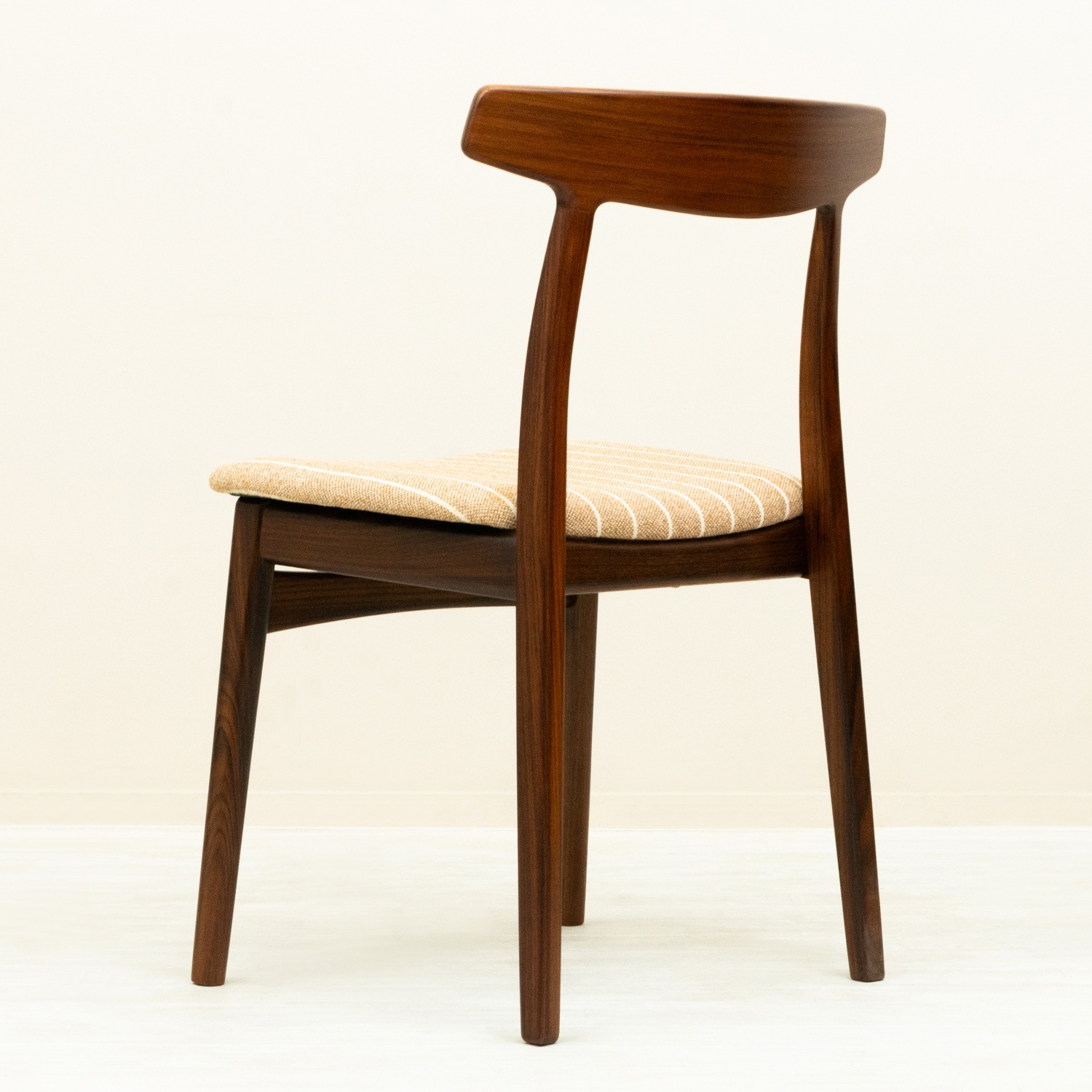 ��2�ӥ��åȡۥ����˥󥰥����� �إ˥󥰡������̥�� �ʥ��������åɡ�Bruno Hansen������Dining Chair by Henning Kjaernulf Rosewood, 1950s