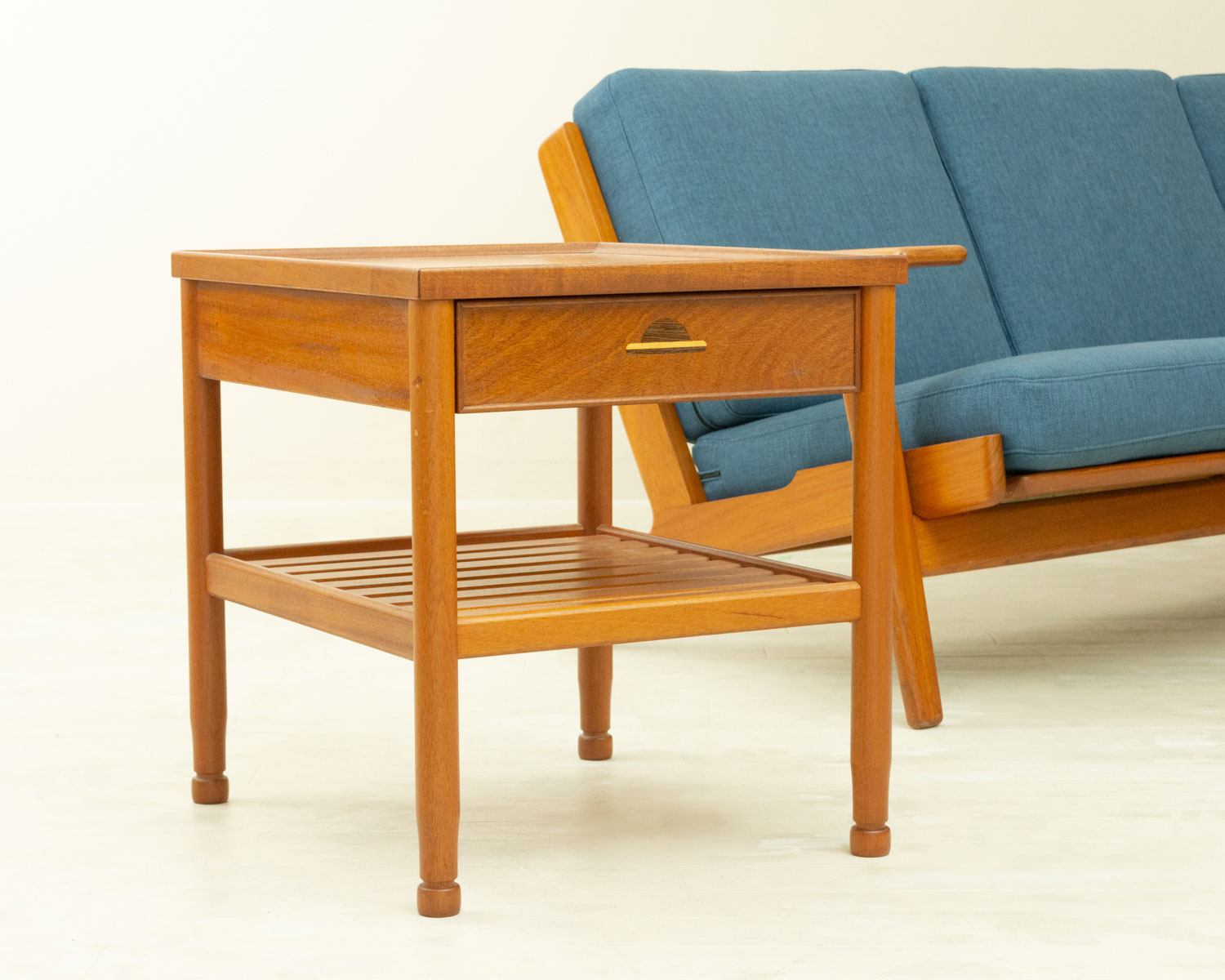 ���⡼��������� �������� ��Teak Small Chest with Drawer & Shelf���̲�������ơ������ǥ�ޡ�������3�ع�¤���ʥ��ڡ�����Ǽ��