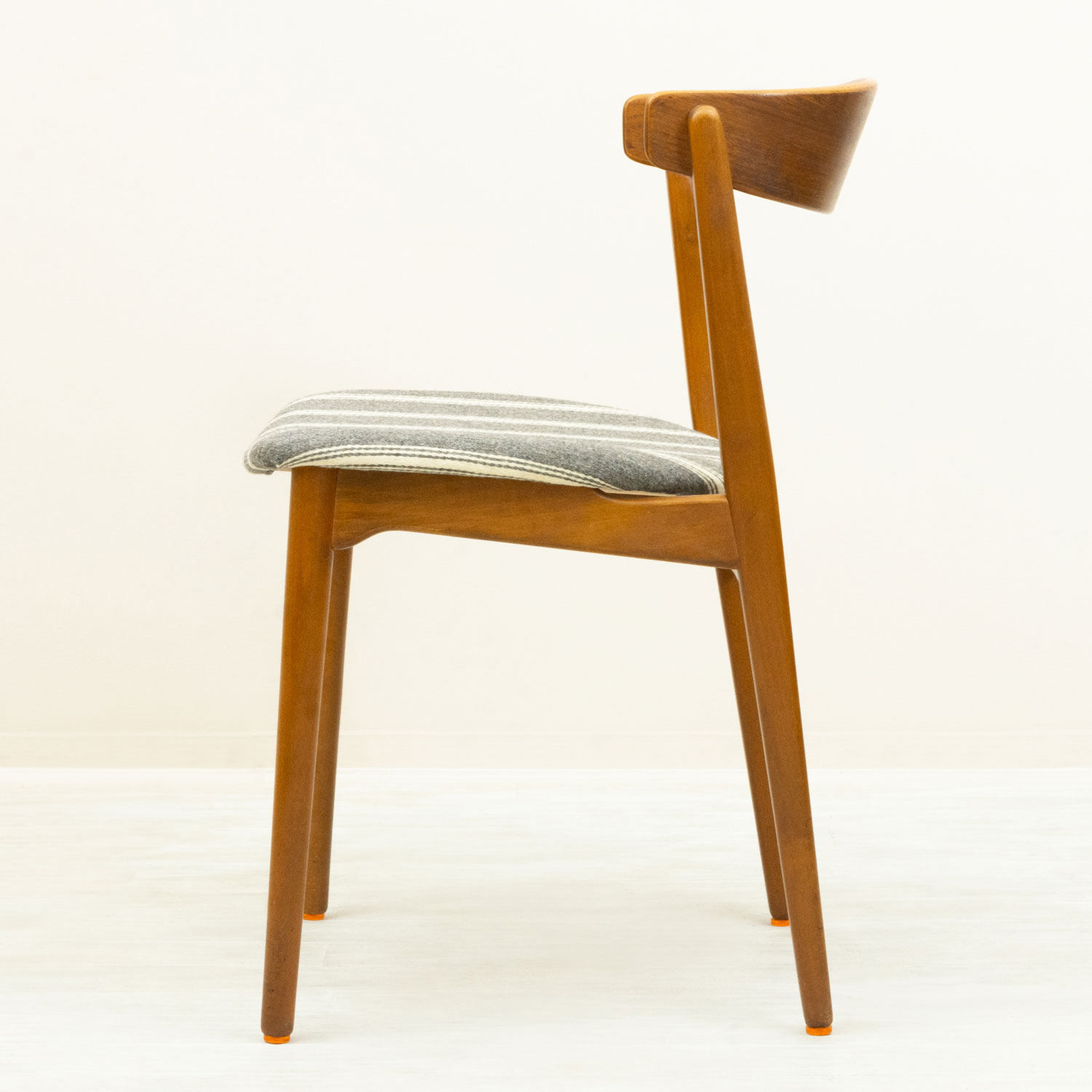 ��2�ӥ��åȡ�Dining Chair