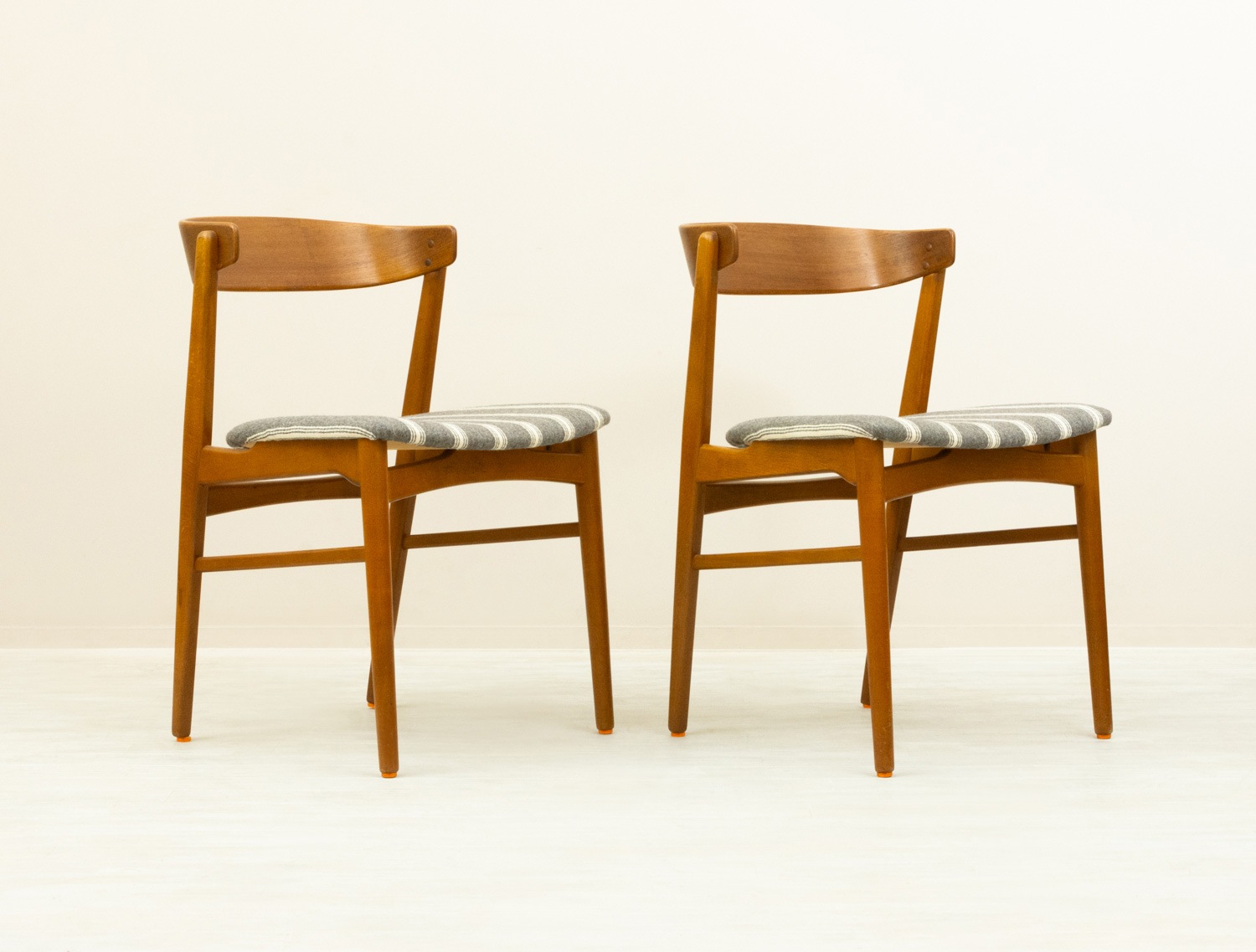 ��2�ӥ��åȡ�Dining Chair