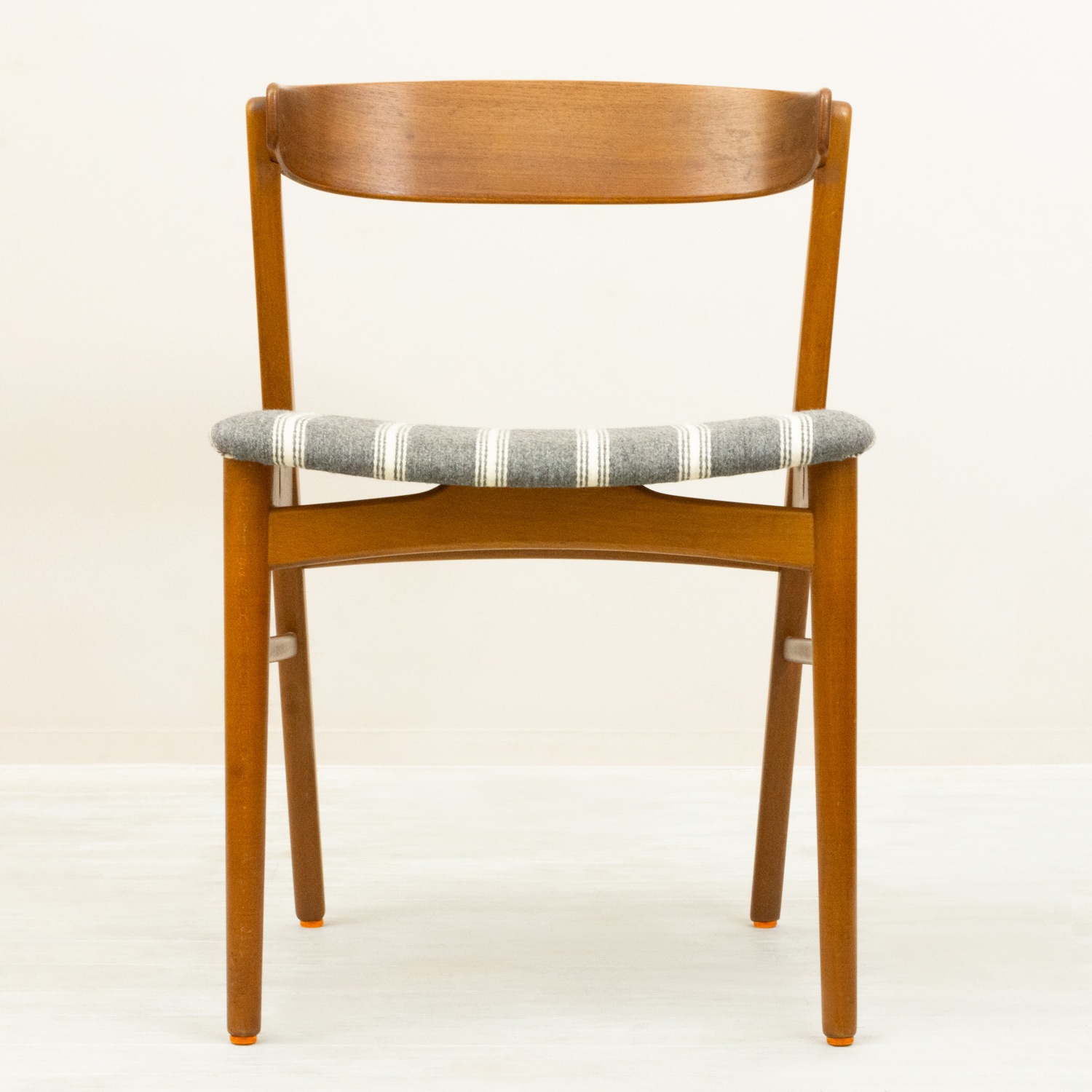 ��2�ӥ��åȡ�Dining Chair