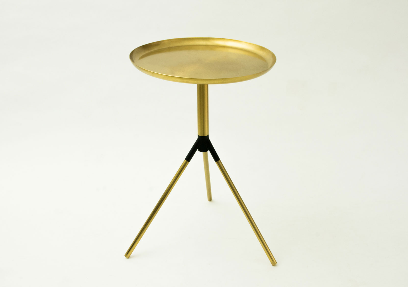 Table by Zuiver