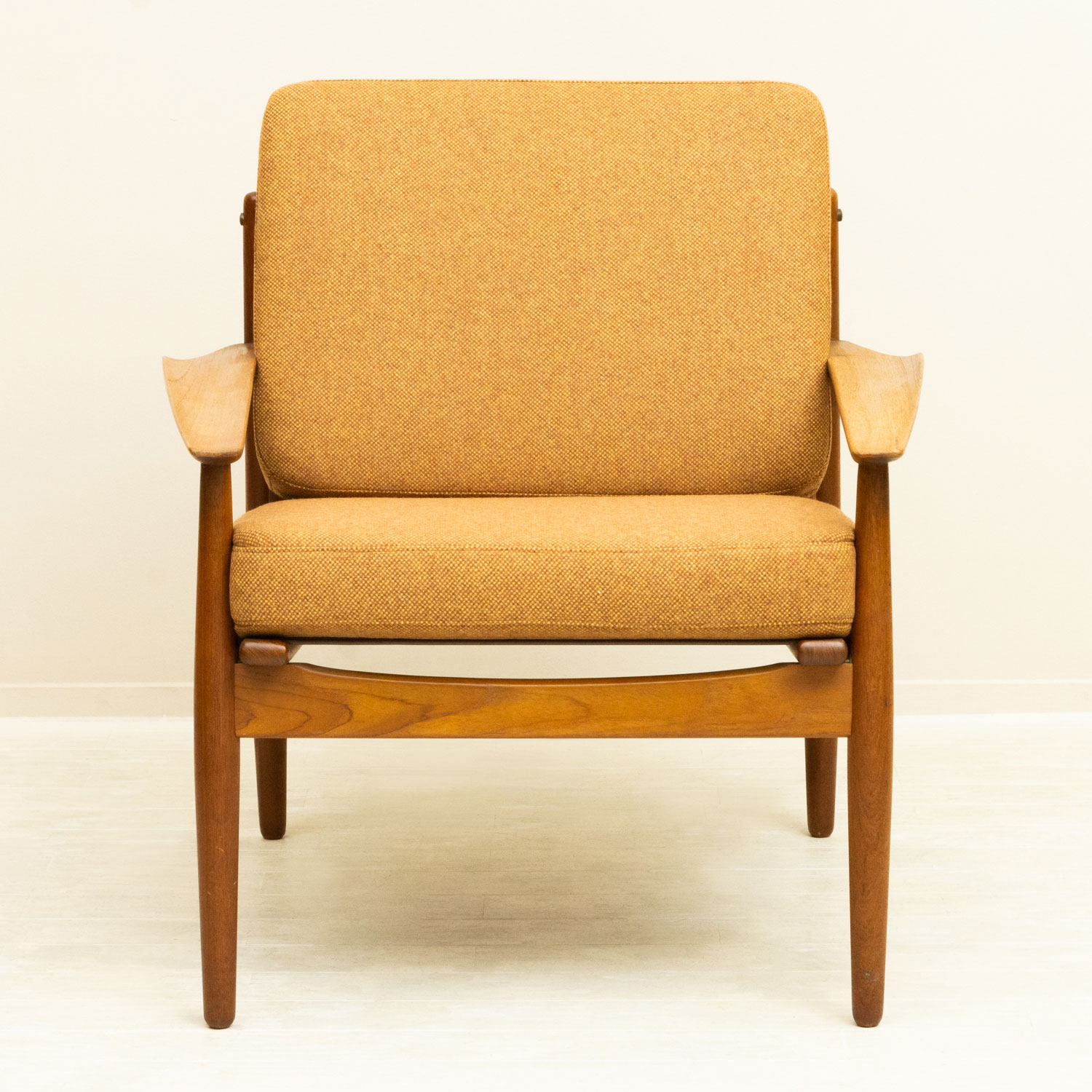 Easy Chair by Arne Vodder