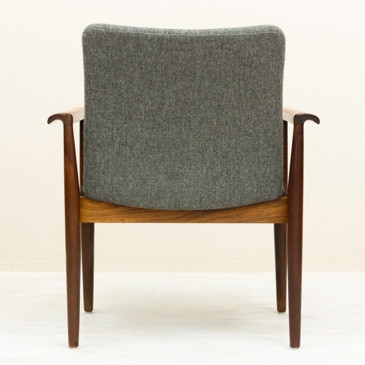 No.209 Diplomat Chair by Finn Juhl���̲�������ơ����ȶ� �ǥ��ץ��ޥåȥ����� ���������åɺ�