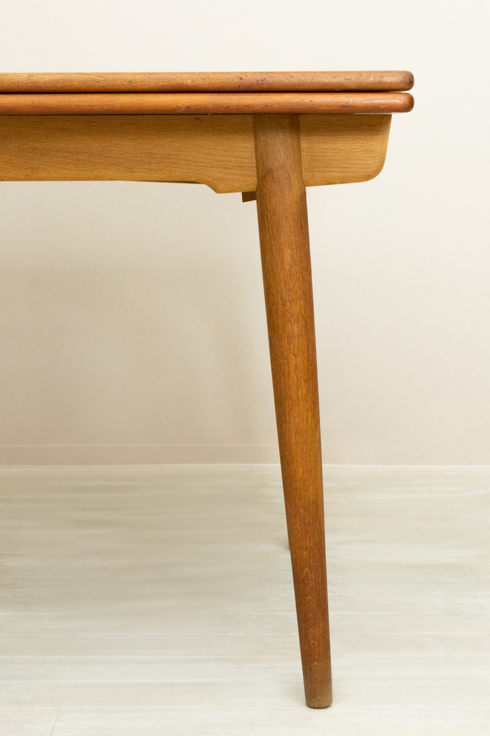 AT312 Dining Table by Hans J. Wegner�å����˥󥰥ơ��֥� �������ࡦ�������� �̲�������ơ��� ��Ĺ���ʥ������ƥ󥷥���
